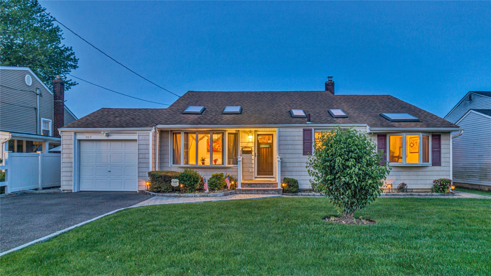 #1 photo, 367 Pacific Street, ナッソー郡 Massapequa Park , NY 11762