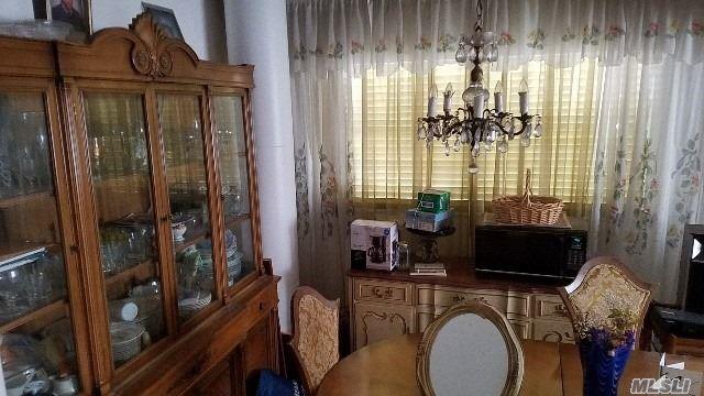 #4 photo, 492 Pershing Boulevard, Rockville Centre , NY 11570