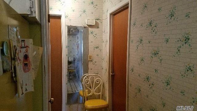 #6 photo, 492 Pershing Boulevard, Rockville Centre , NY 11570