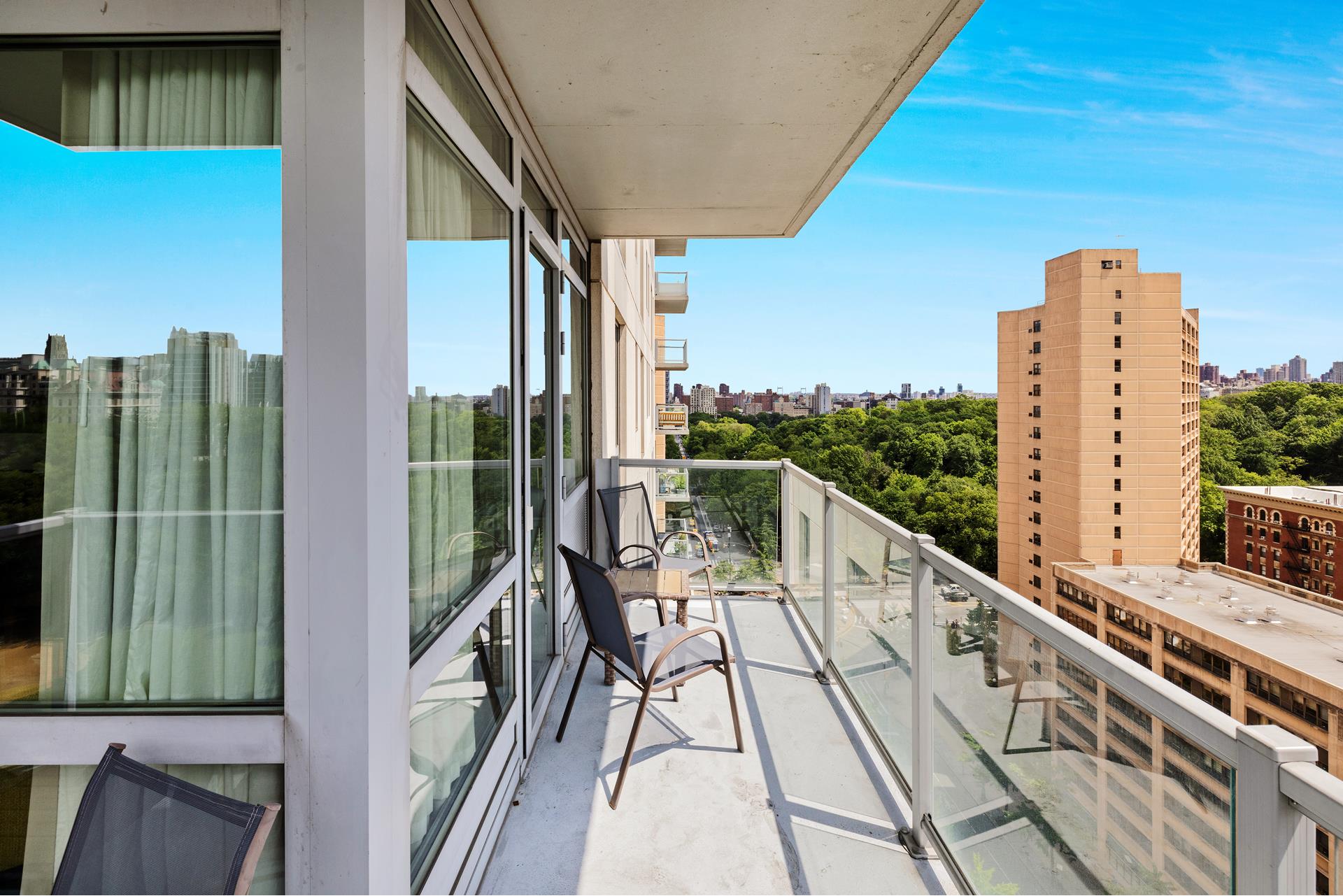 #9 photo, 321 W 110TH Street, マンハッタン South Harlem , NY 10026