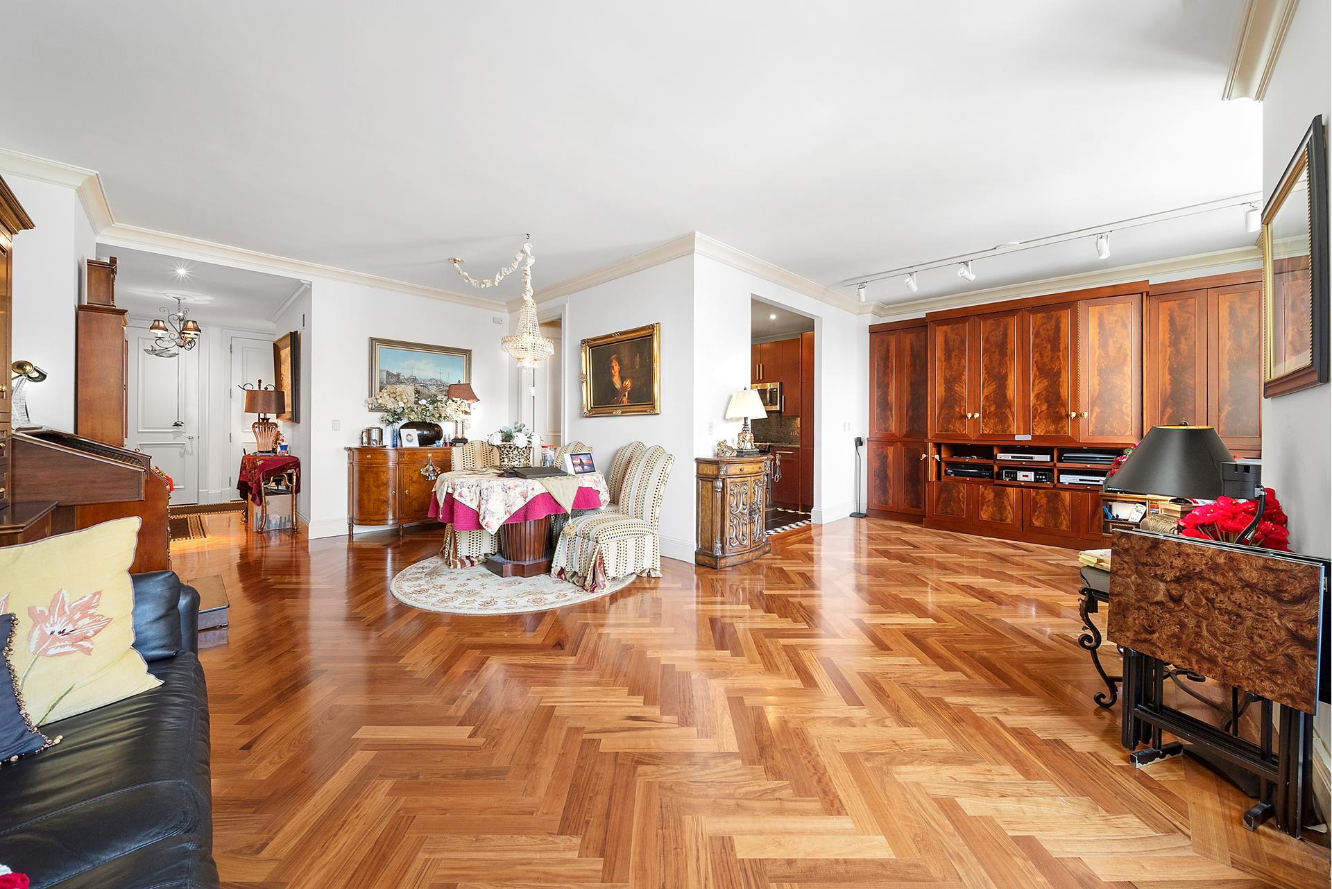 #12 photo, 351 E 51ST Street, マンハッタン Turtle Bay , NY 10022