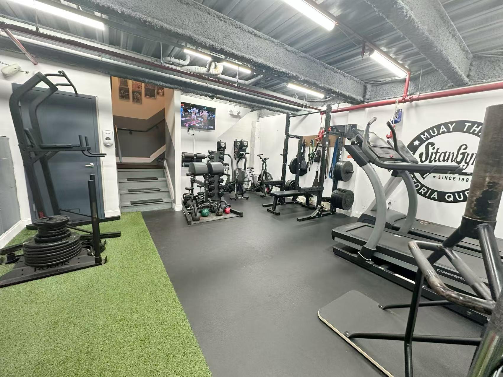 #5 photo, 25-34 Steinway Street, クイーンズ区 Long Island City , NY 11103