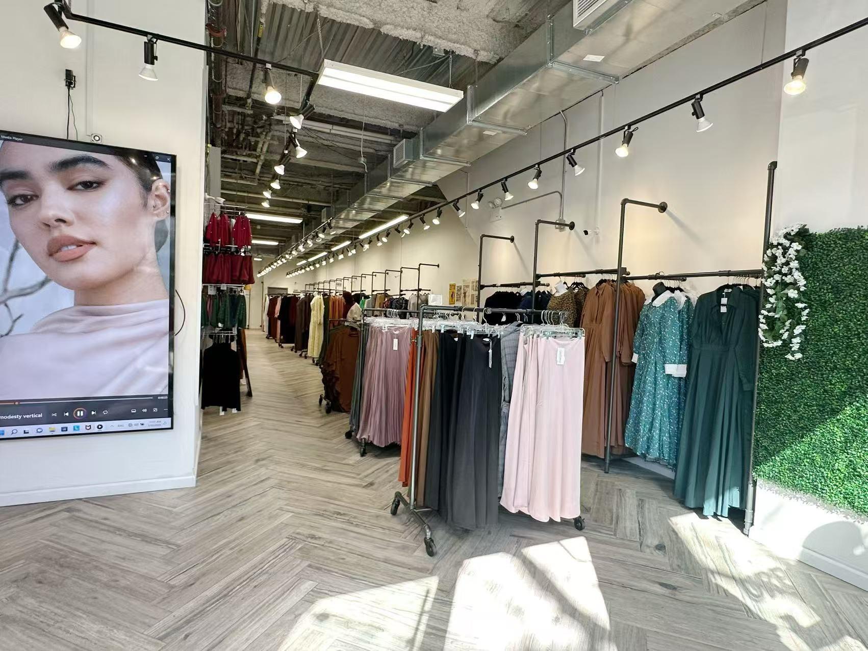 #8 photo, 25-34 Steinway Street, クイーンズ区 Long Island City , NY 11103