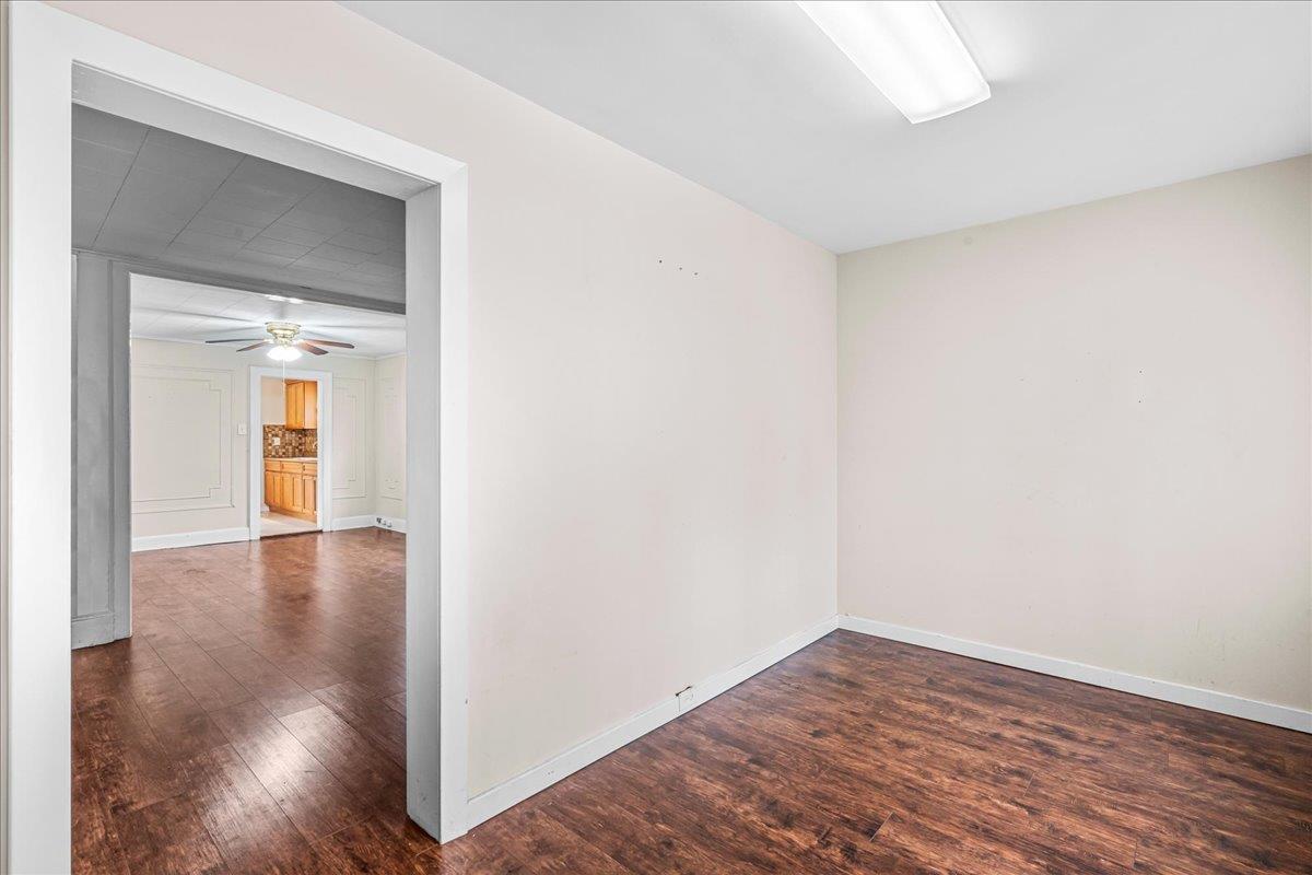 #4 photo, 59-81 Grand Avenue, كوينز Maspeth , NY 11378