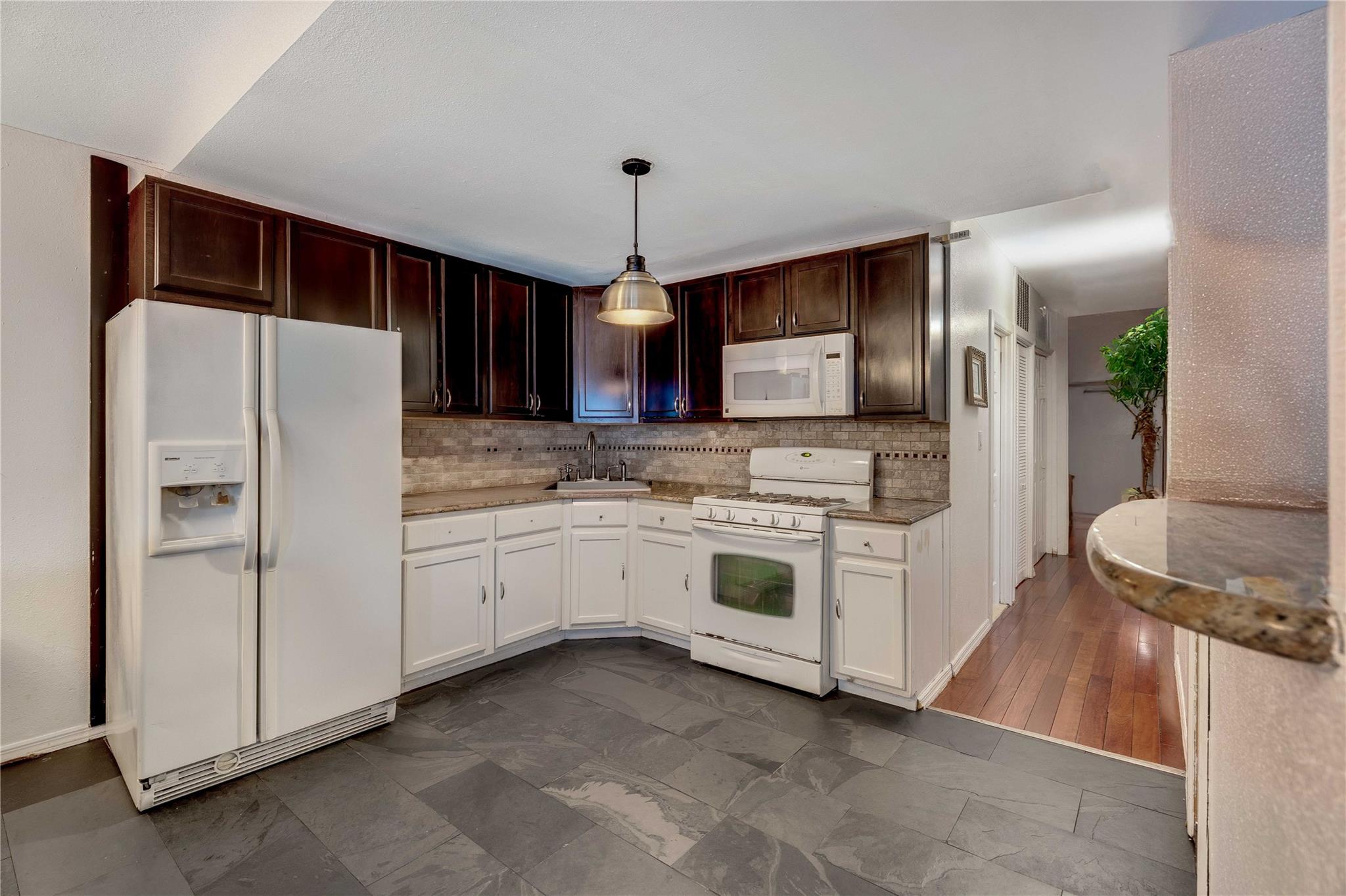 #4 photo, 2268 Homer Avenue, ブロンクス区 Bronx , NY 10473