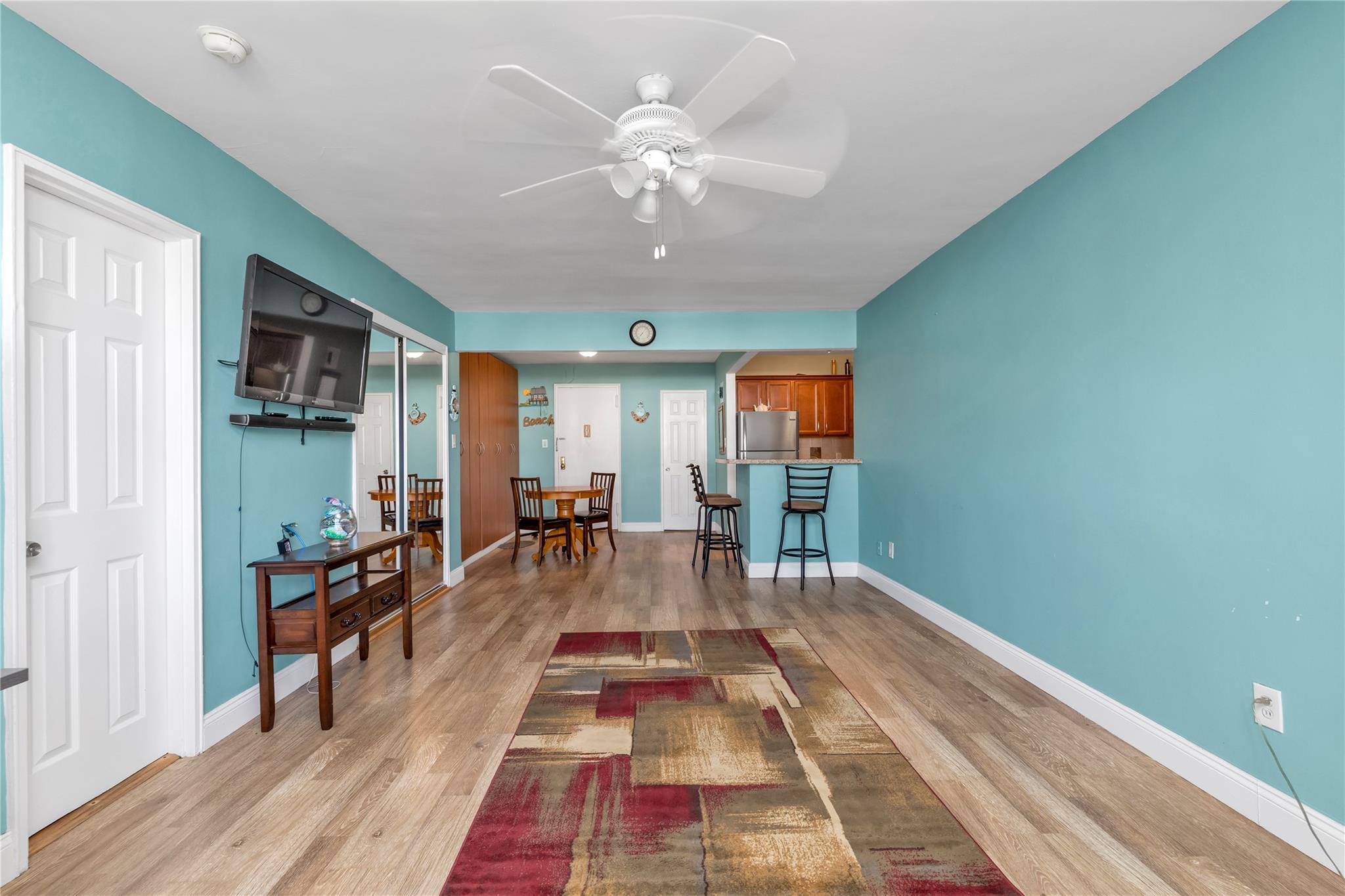 #6 photo, 210 E Broadway, ナッソー郡 Long Beach , NY 11561