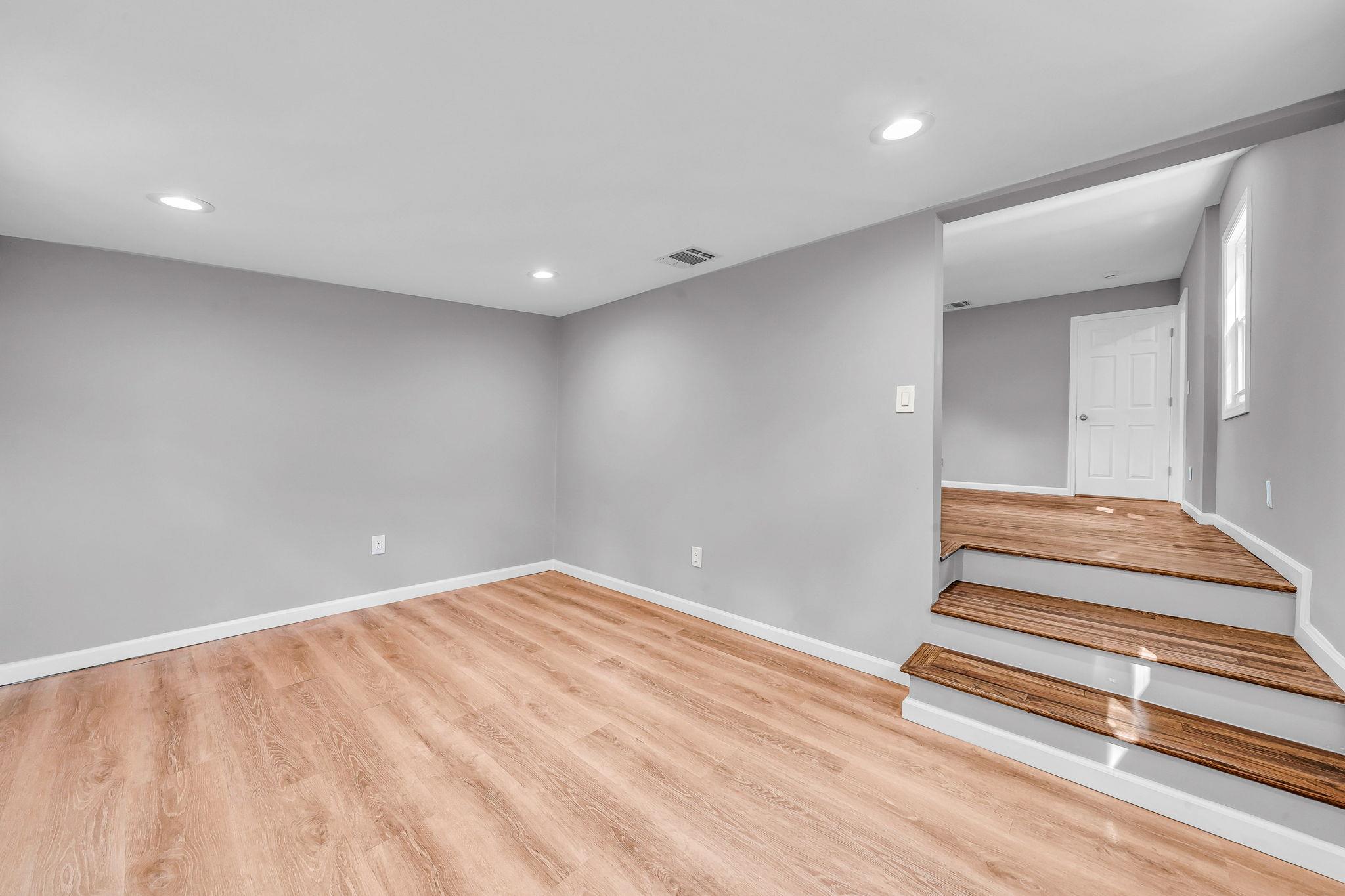 #19 photo, 1090 Brookdale Avenue, 롱 아일랜드 Bay Shore , NY 11706