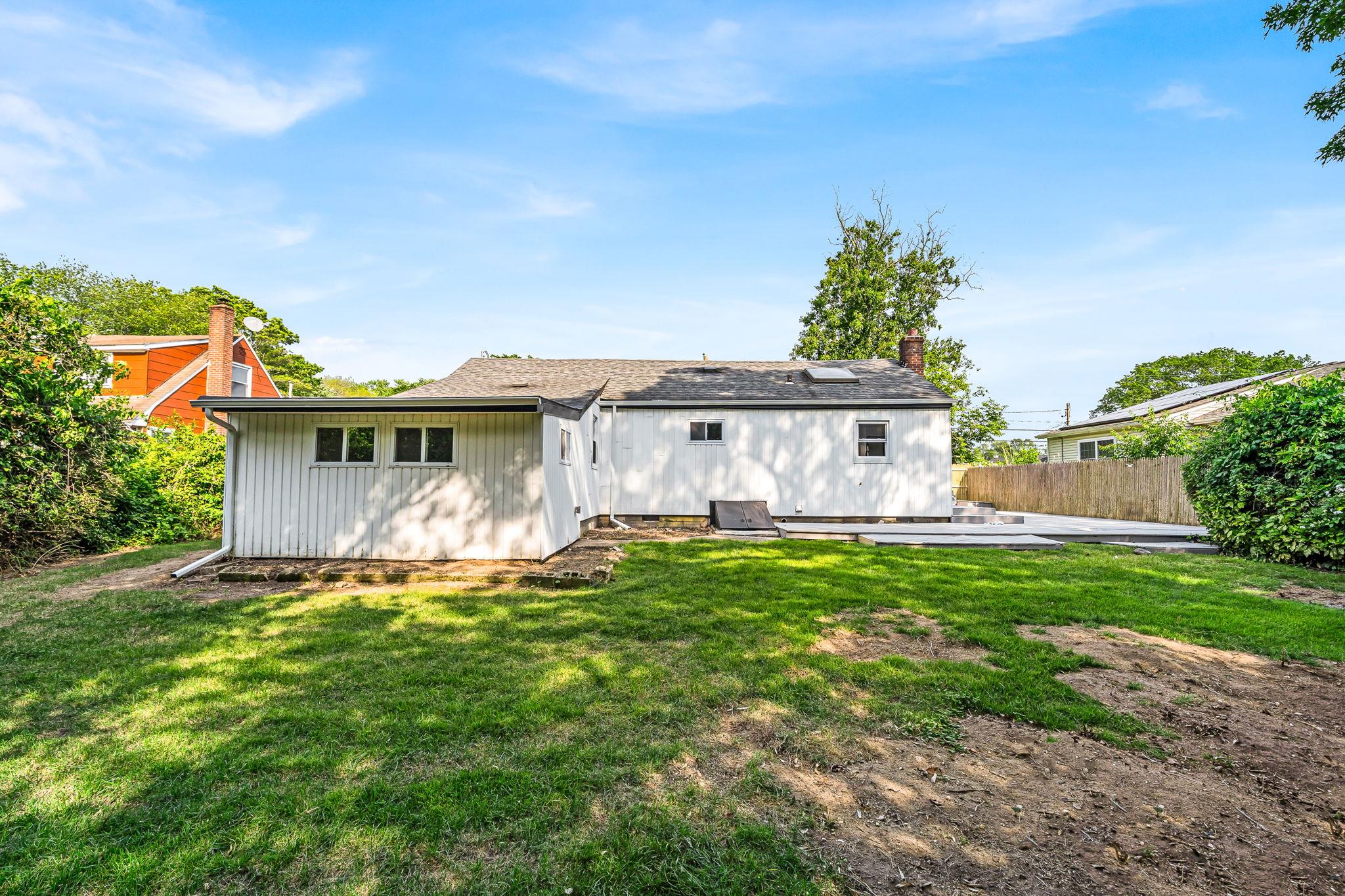 #7 photo, 1090 Brookdale Avenue, 롱 아일랜드 Bay Shore , NY 11706