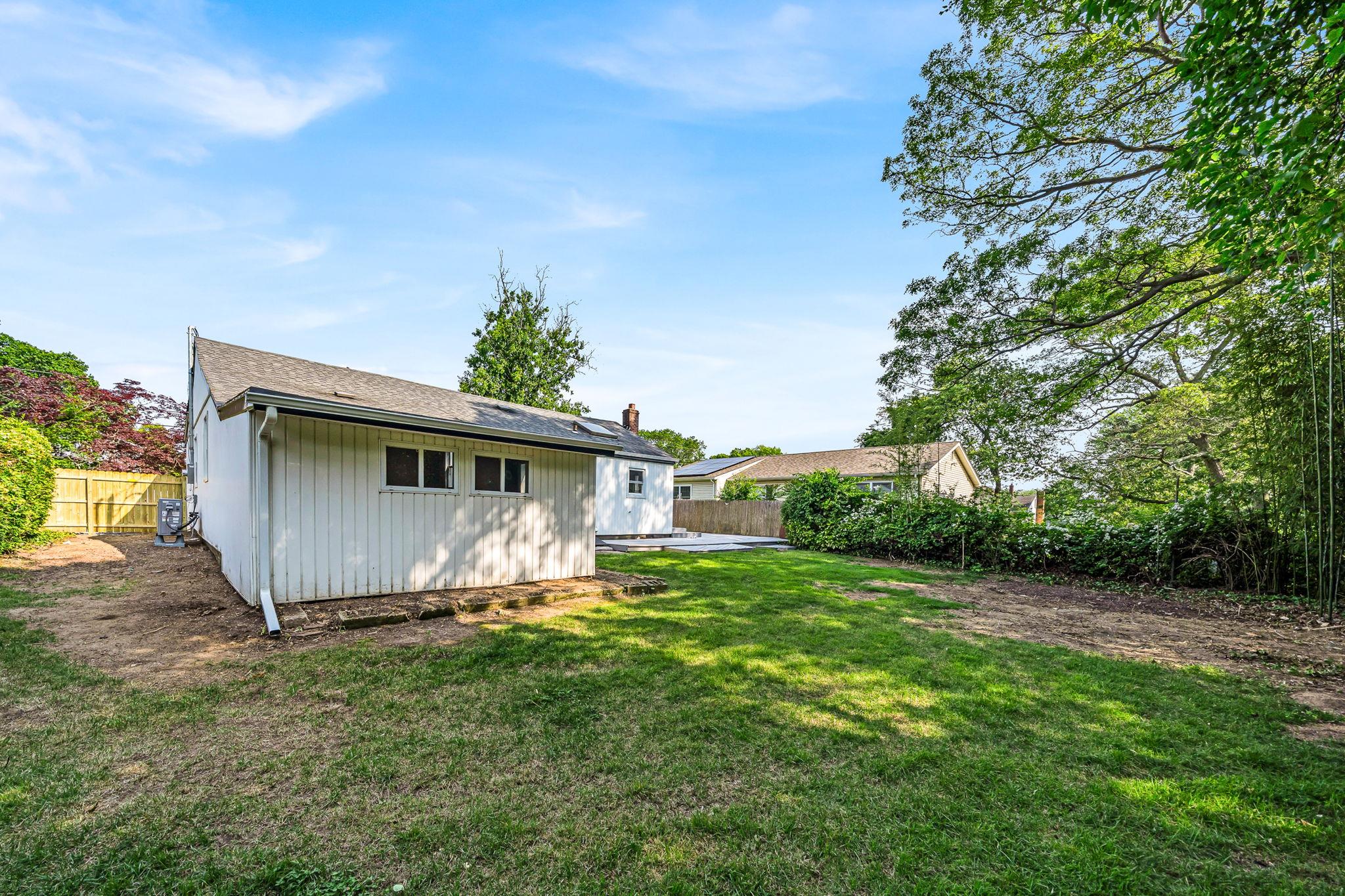 #8 photo, 1090 Brookdale Avenue, 롱 아일랜드 Bay Shore , NY 11706