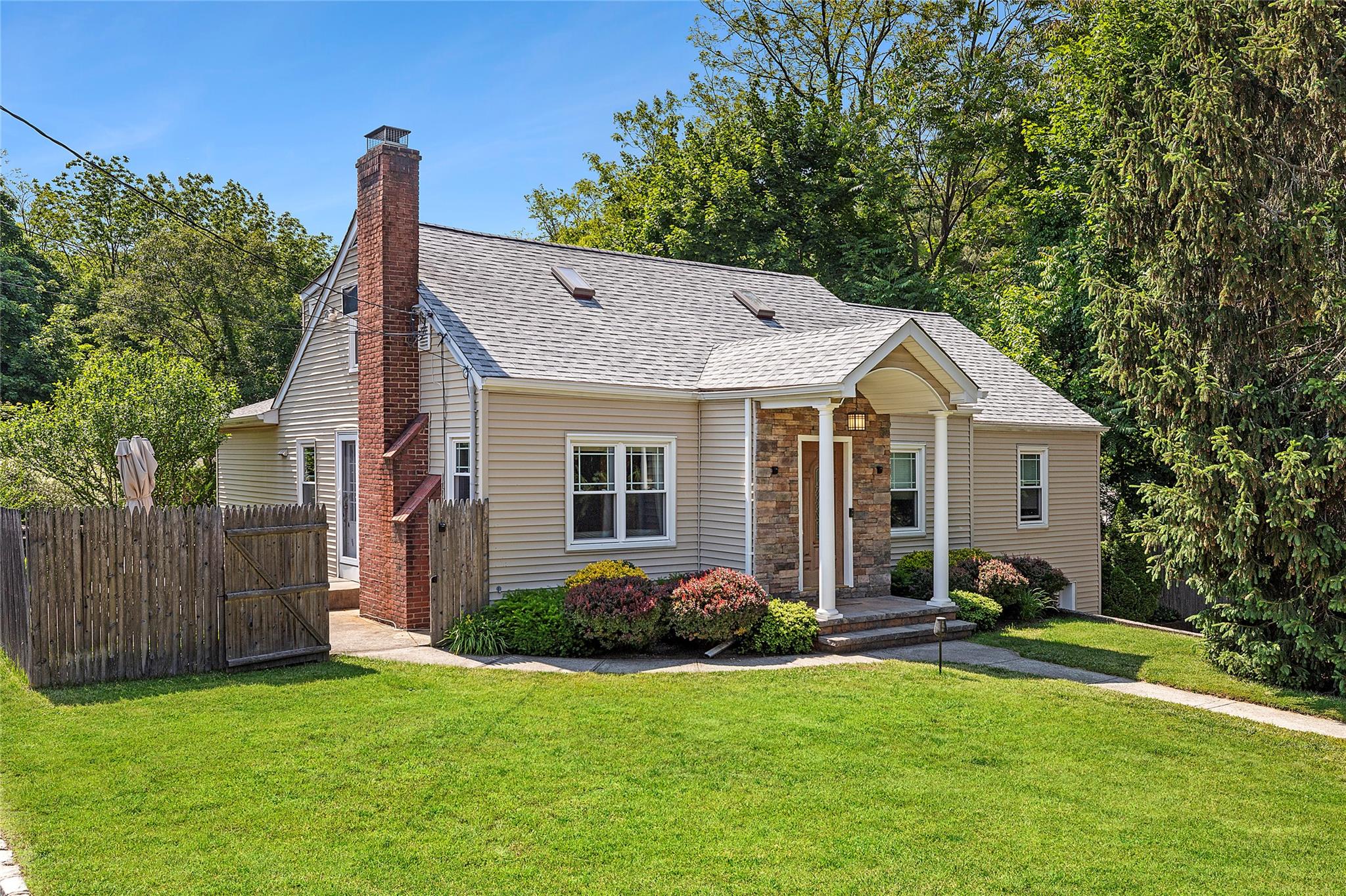 #1 photo, 9 Hillside Avenue, ناسو Woodbury , NY 11797
