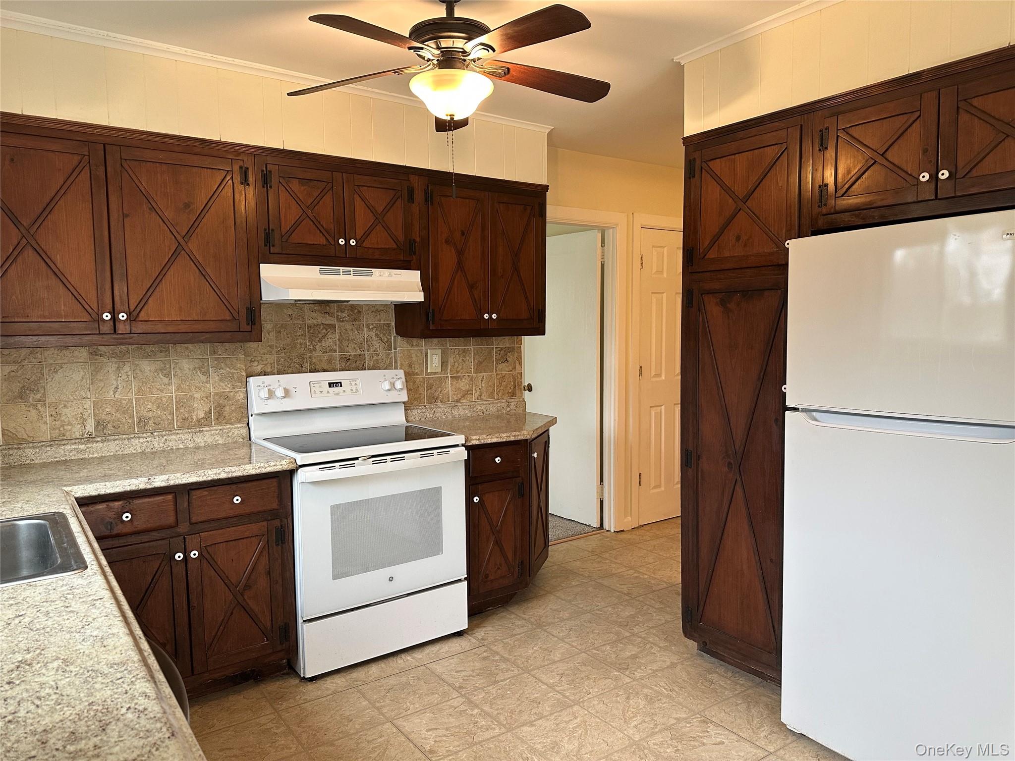 #15 photo, 159 Forest Road, Mastic Beach , NY 11951