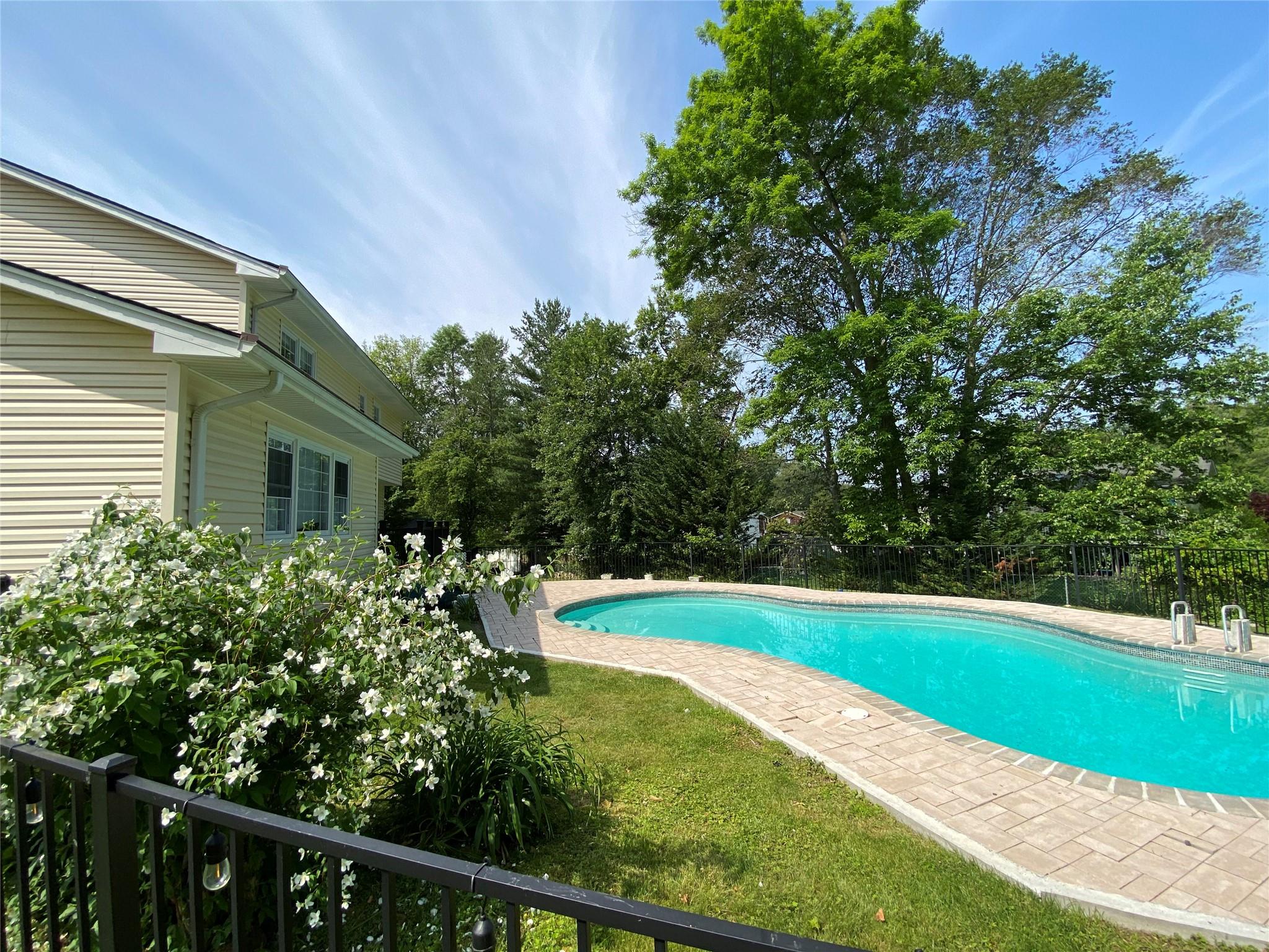 #1 photo, 213 Fort Lee Place, Orangeburg , NY 10962