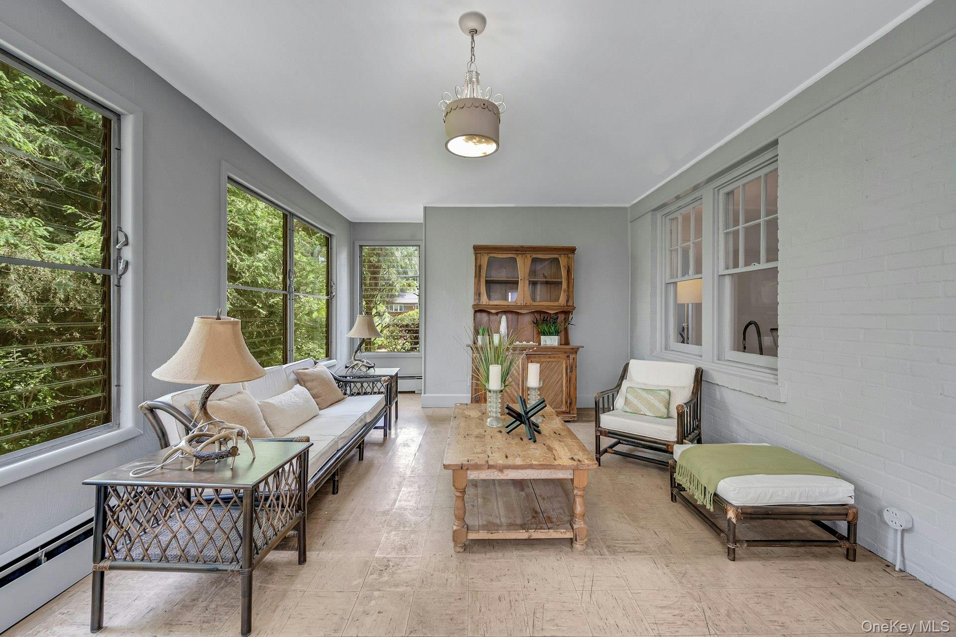 #12 photo, 11 Oxford Road, White Plains , NY 10605