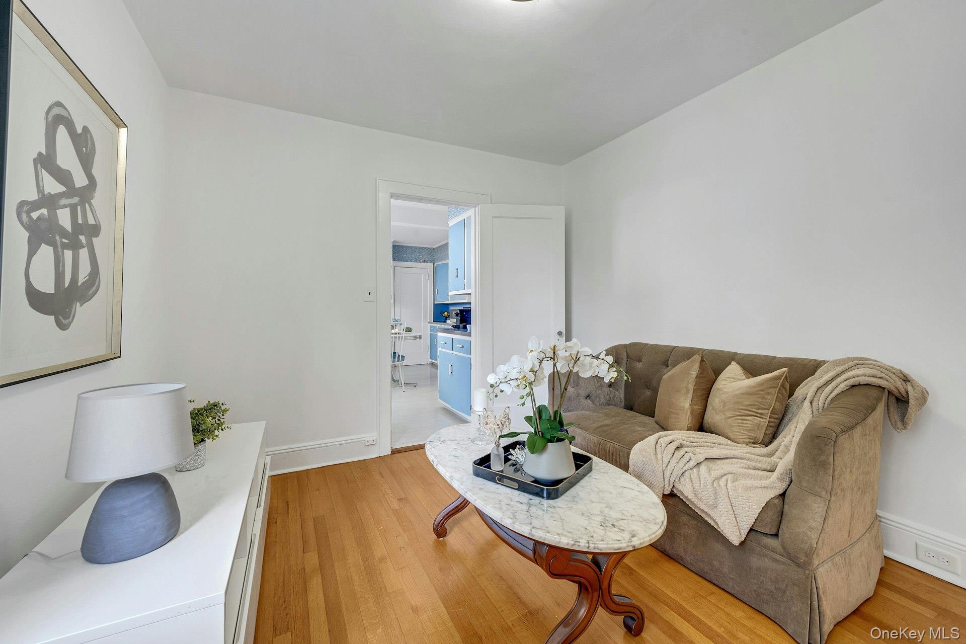 #20 photo, 11 Oxford Road, White Plains , NY 10605