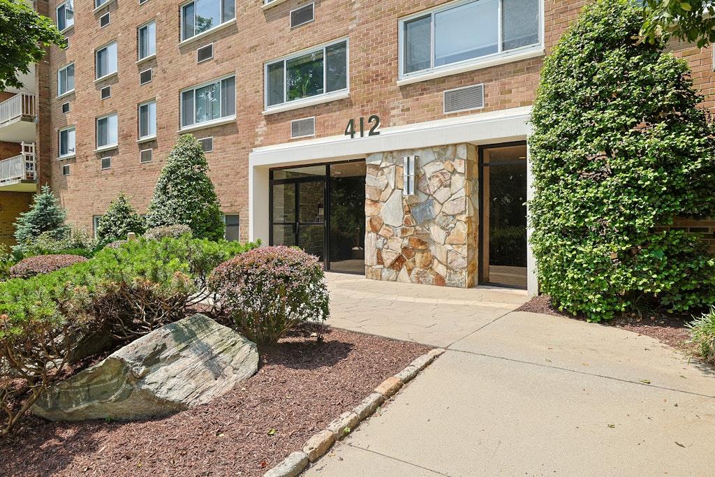 #1 photo, 412 Benedict Avenue, Tarrytown , NY 10591