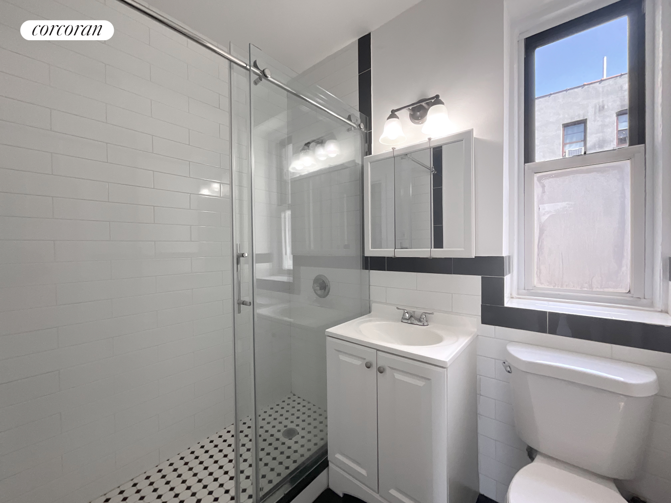 #5 photo, 24-75 38TH Street, クイーンズ区 Astoria , NY 11103