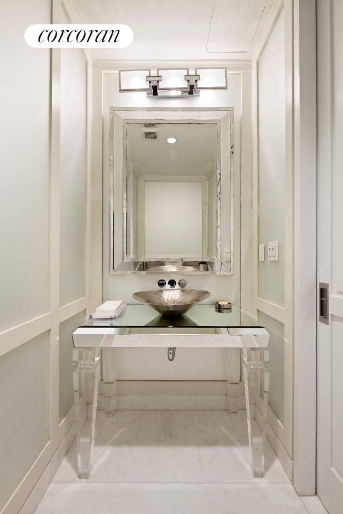 #9 photo, 20 W 53RD Street, マンハッタン Midtown , NY 10103