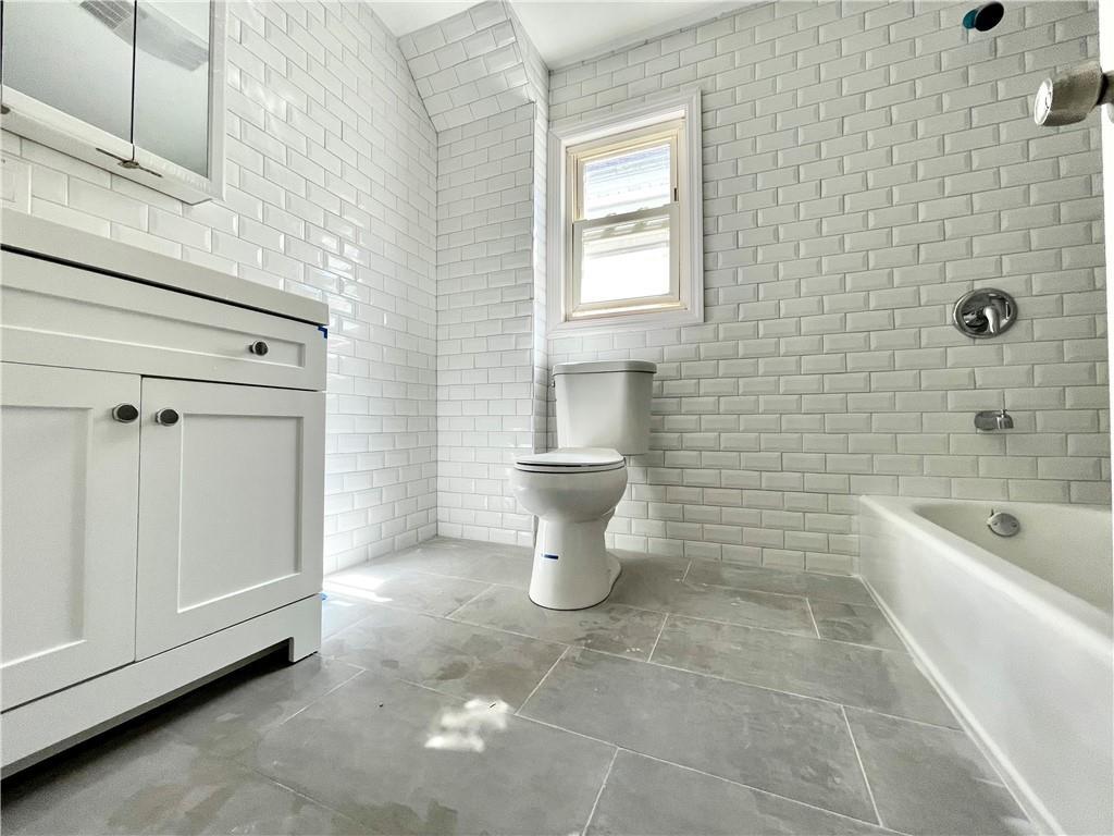 #7 photo, 1231 E 88th Street, ブルックリン区 Canarsie , NY 11236