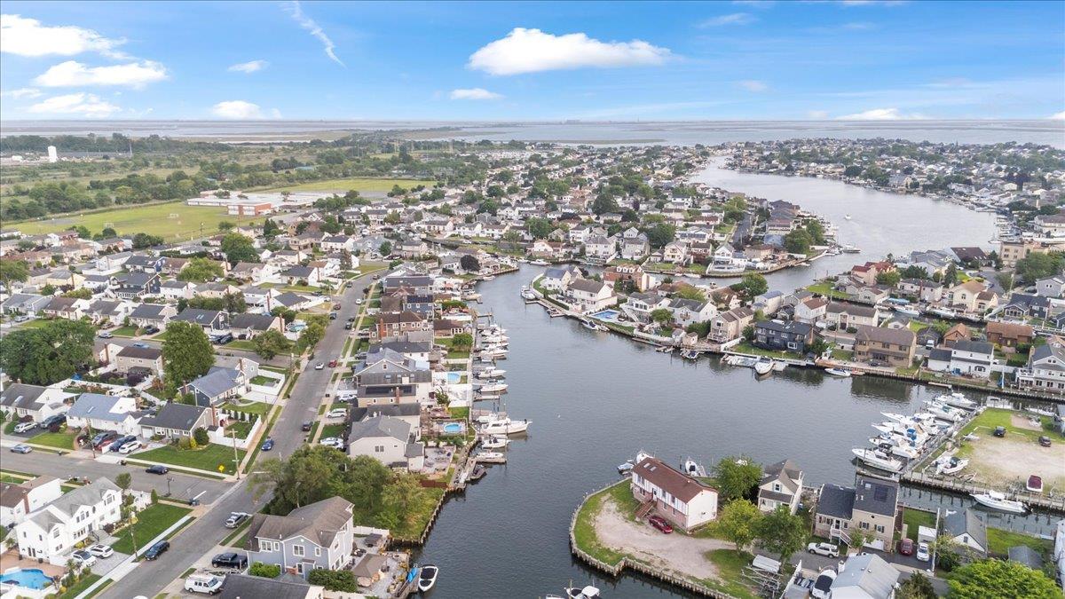 #12 photo, 2536 Riverside Drive, ナッソー郡 Wantagh , NY 11793