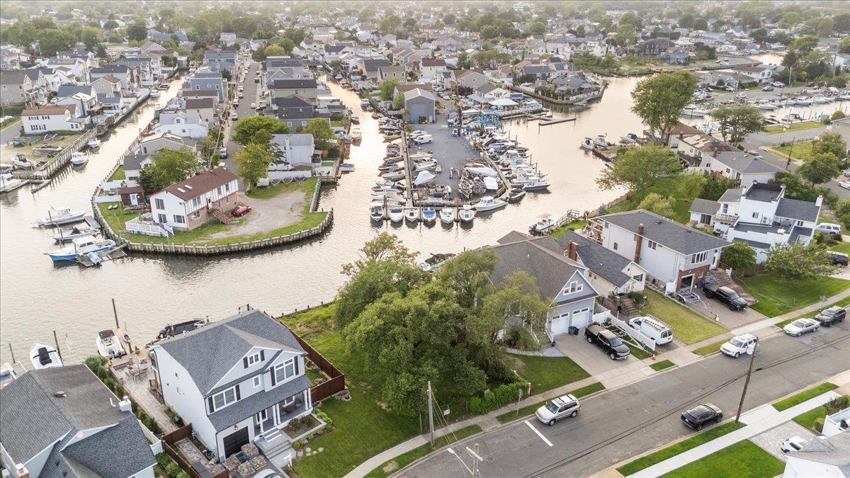 #7 photo, 2536 Riverside Drive, ナッソー郡 Wantagh , NY 11793