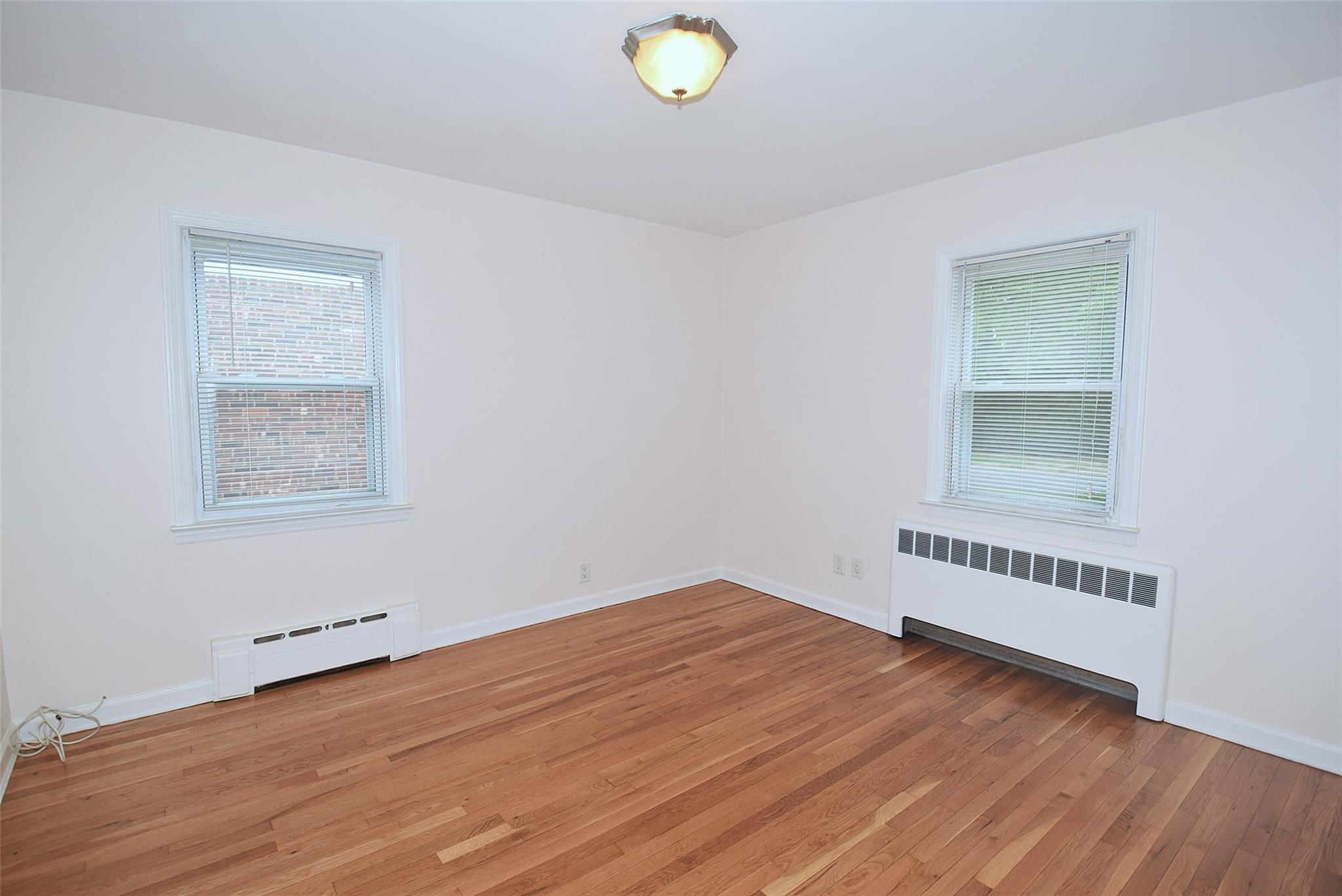 #8 photo, 242 Clinton Road, ナッソー郡 Garden City , NY 11530