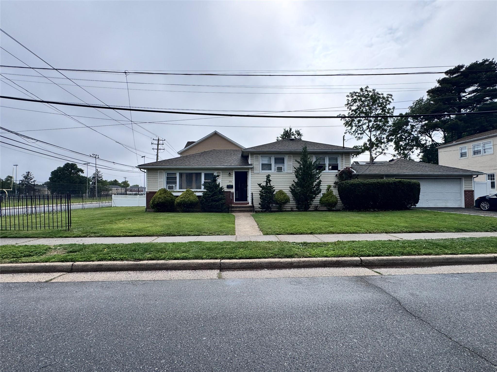 #2 photo, 36 Monroe Place, Hempstead , NY 11550