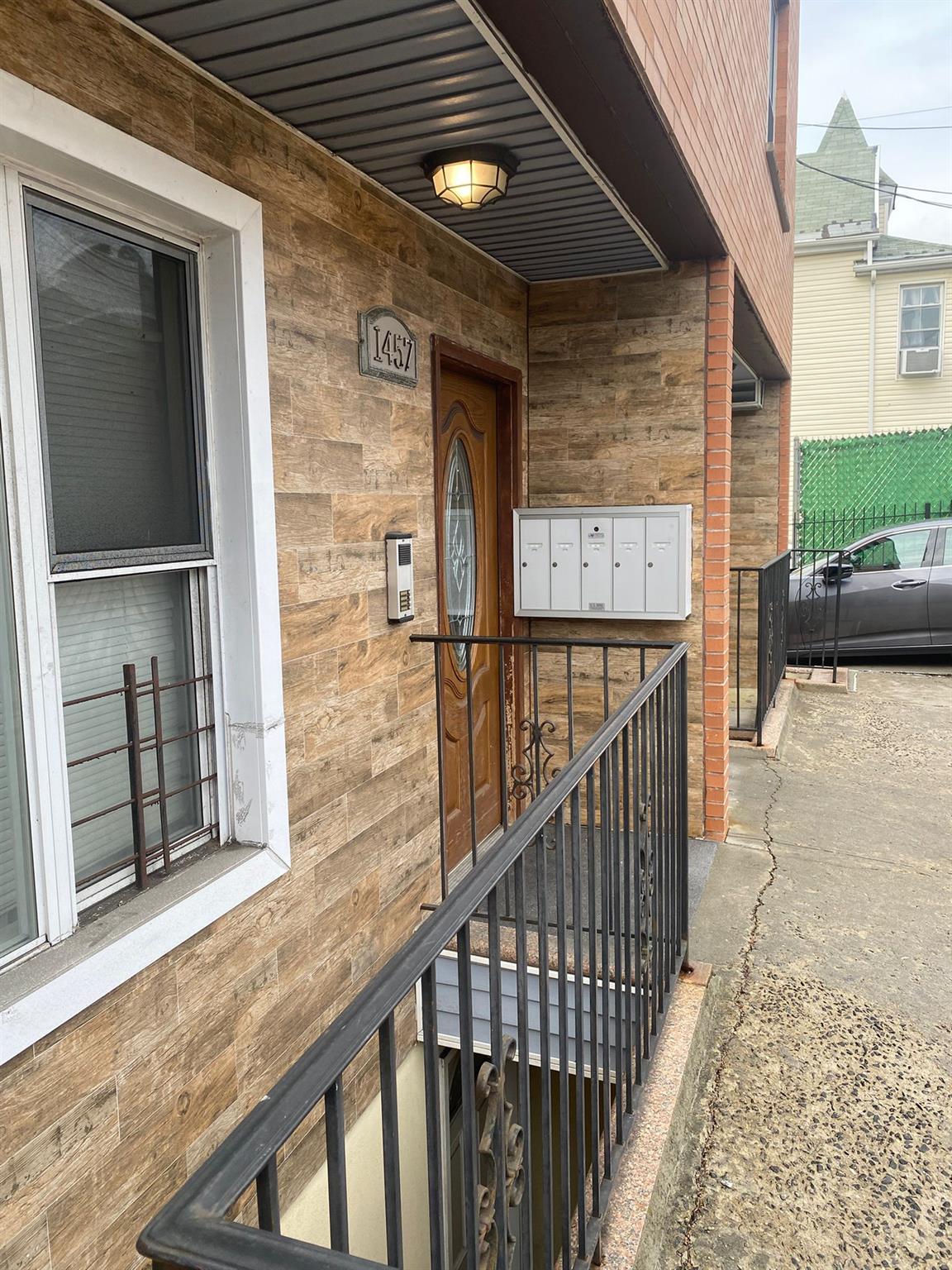 #3 photo, 1457 Rosedale Avenue, ブロンクス区 Bronx , NY 10460