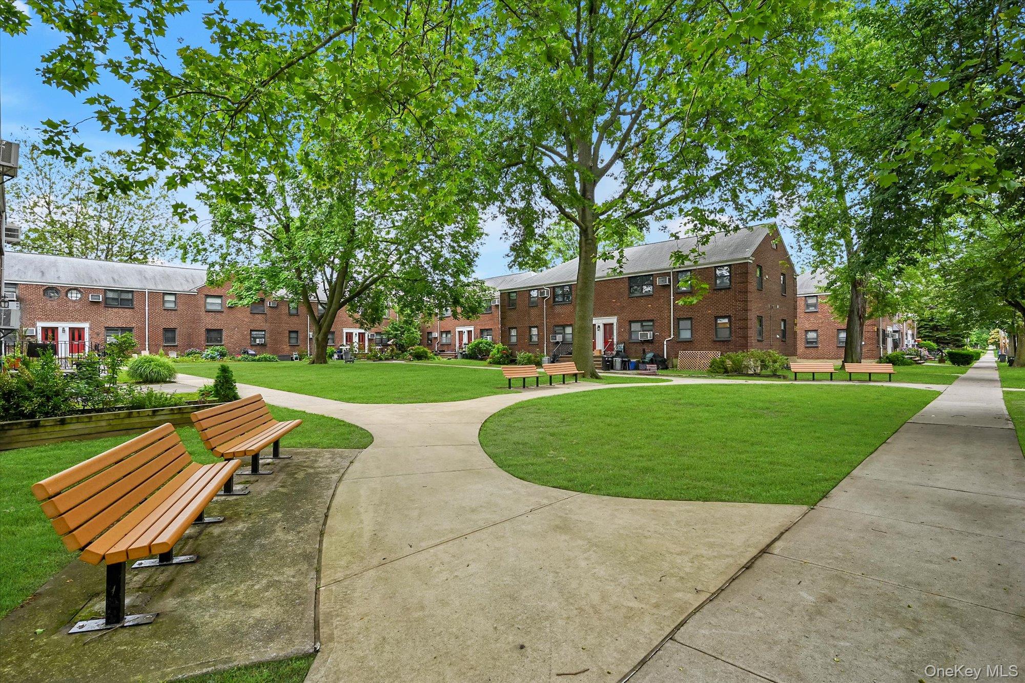 #14 photo, 16-01 160th Street, クイーンズ区 Whitestone , NY 11357