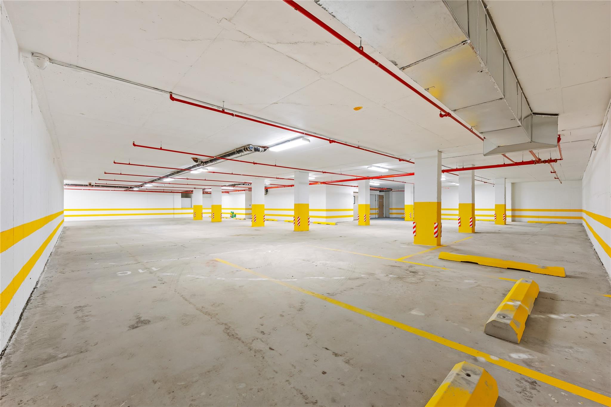 #4 photo, 91-23 Corona Avenue, クイーンズ区 Elmhurst , NY 11373