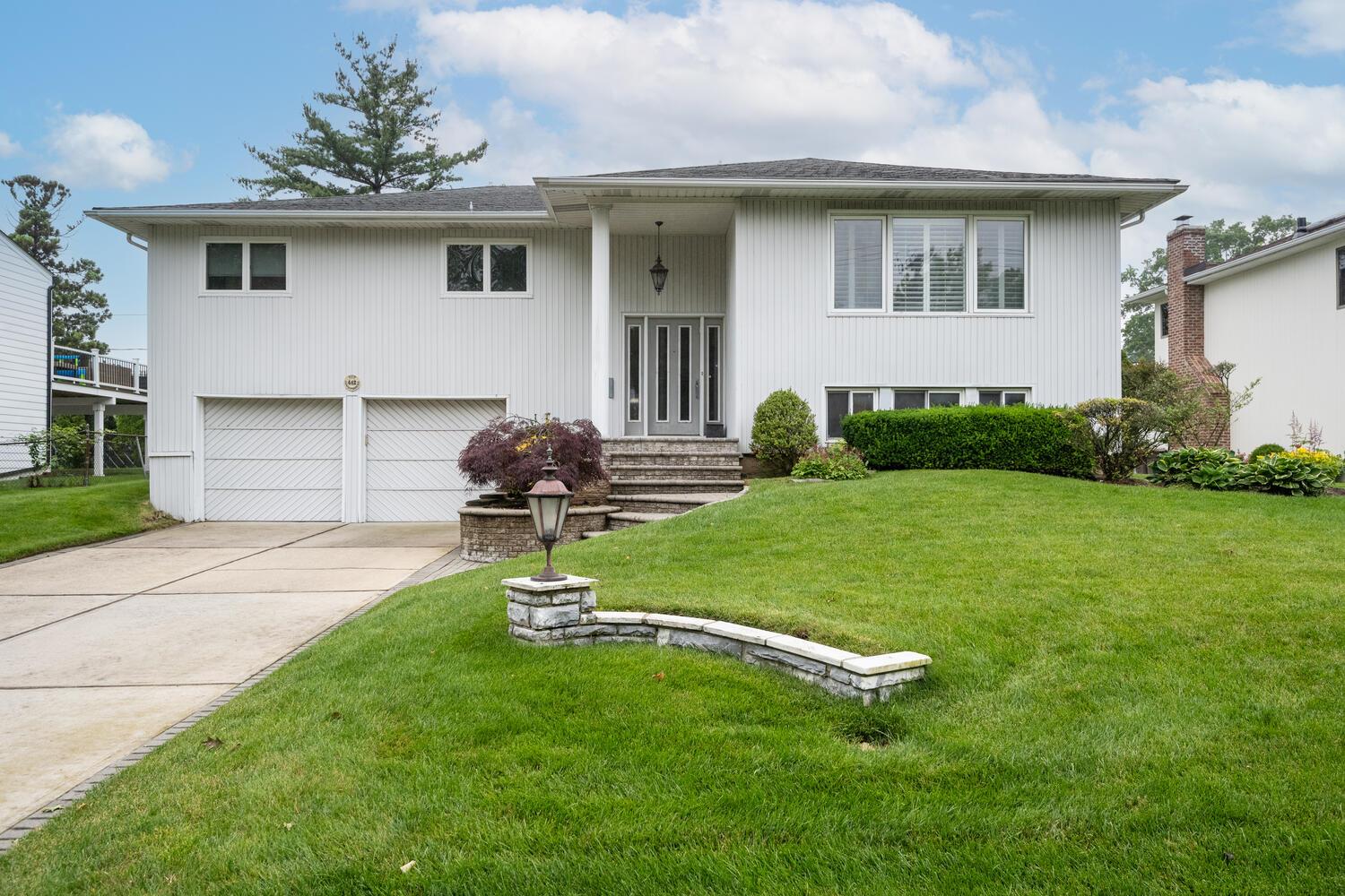 #1 photo, 442 Old Courthouse Road, Manhasset Hills , NY 11040