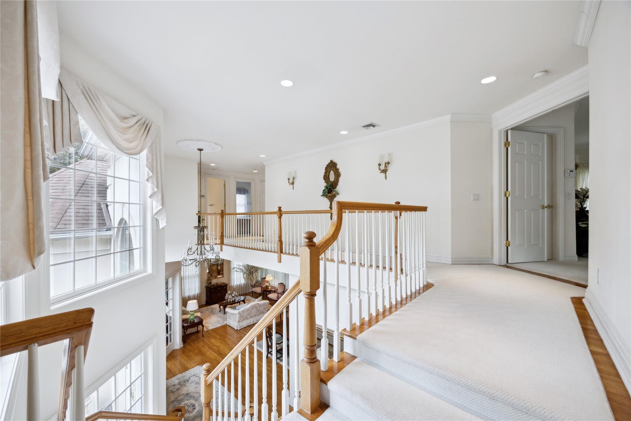 #14 photo, 45 Stone Hill Drive, Manhasset , NY 11030