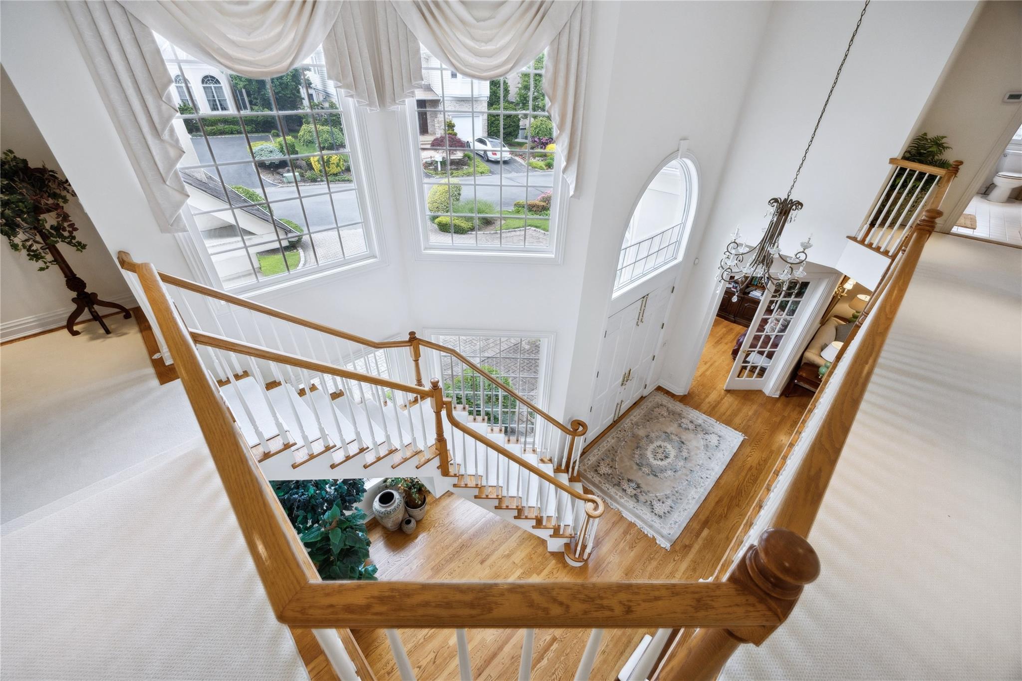 #15 photo, 45 Stone Hill Drive, Manhasset , NY 11030