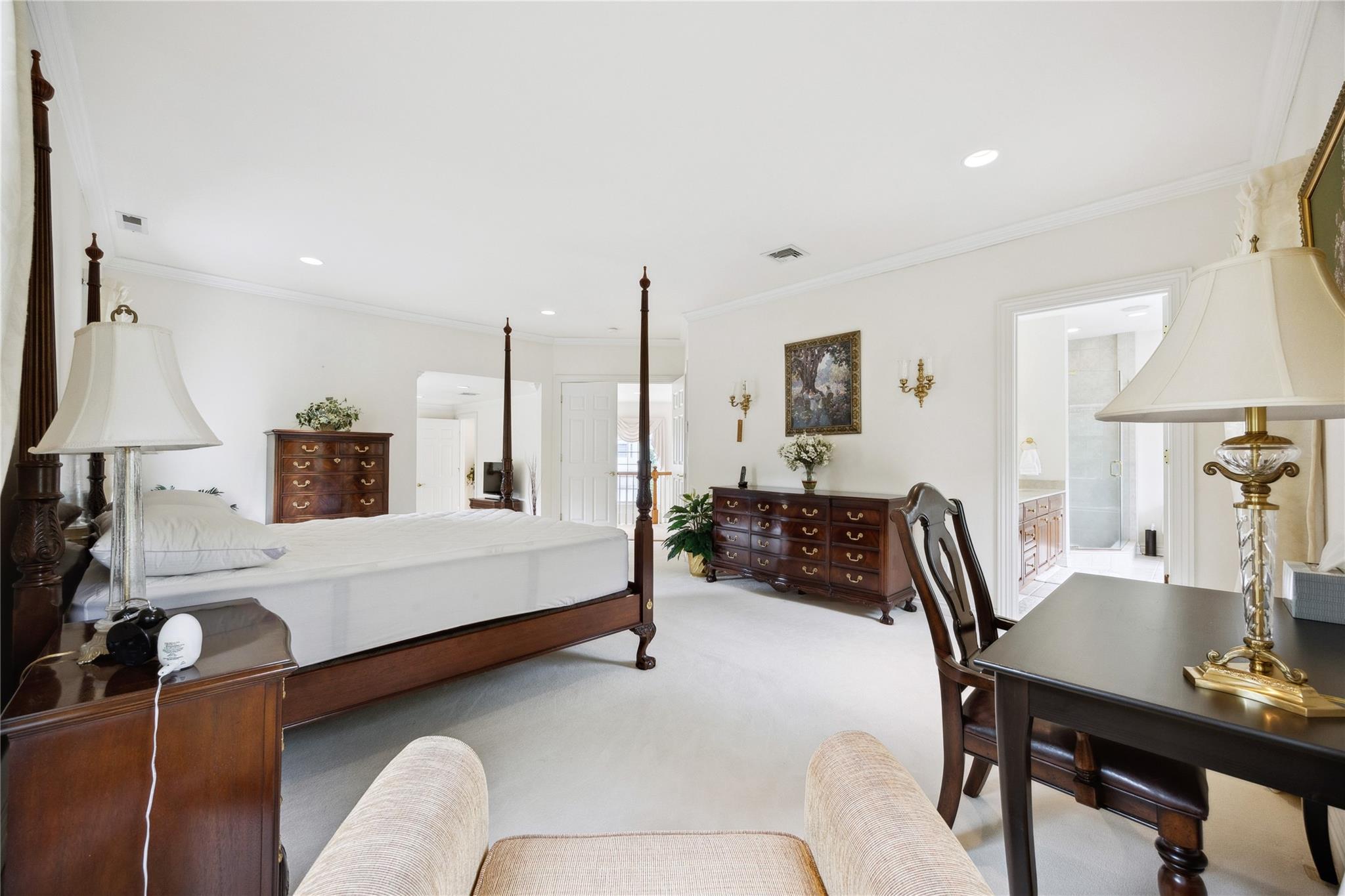 #17 photo, 45 Stone Hill Drive, Manhasset , NY 11030