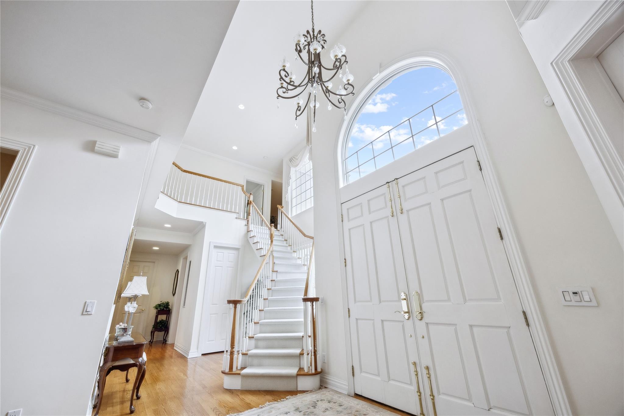 #2 photo, 45 Stone Hill Drive, Manhasset , NY 11030