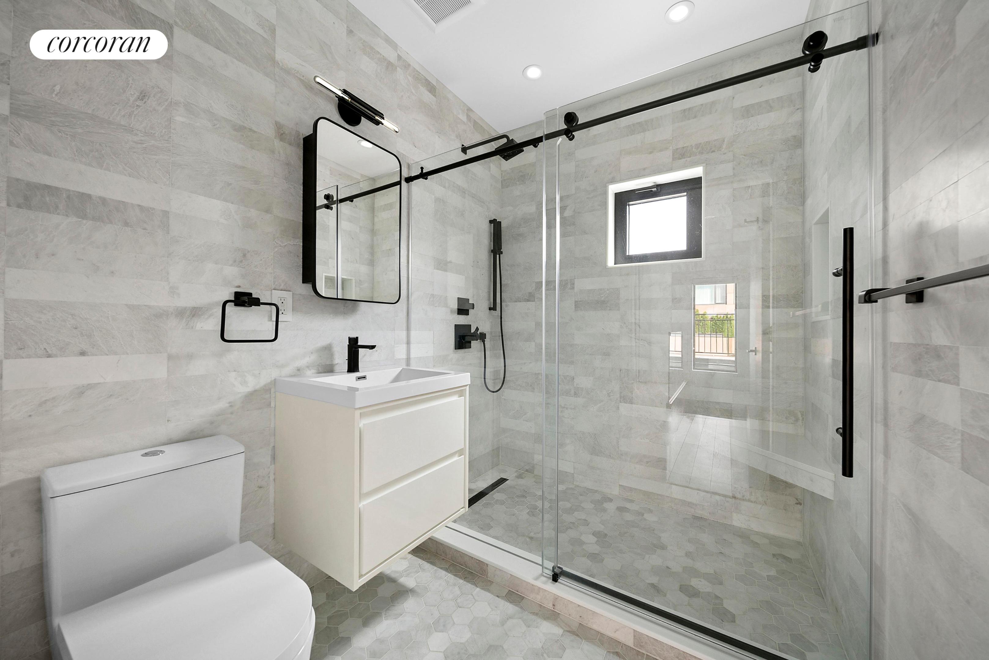 #10 photo, New York City, マンハッタン Hells Kitchen , NY 10019