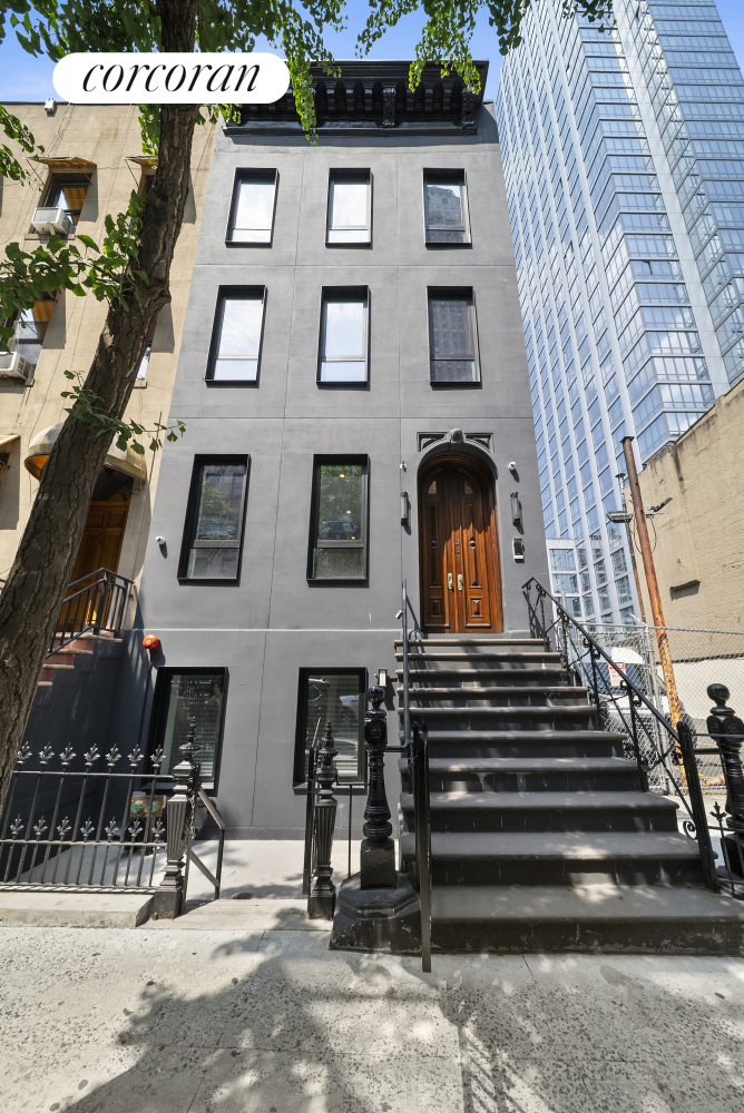 #13 photo, New York City, マンハッタン Hells Kitchen , NY 10019