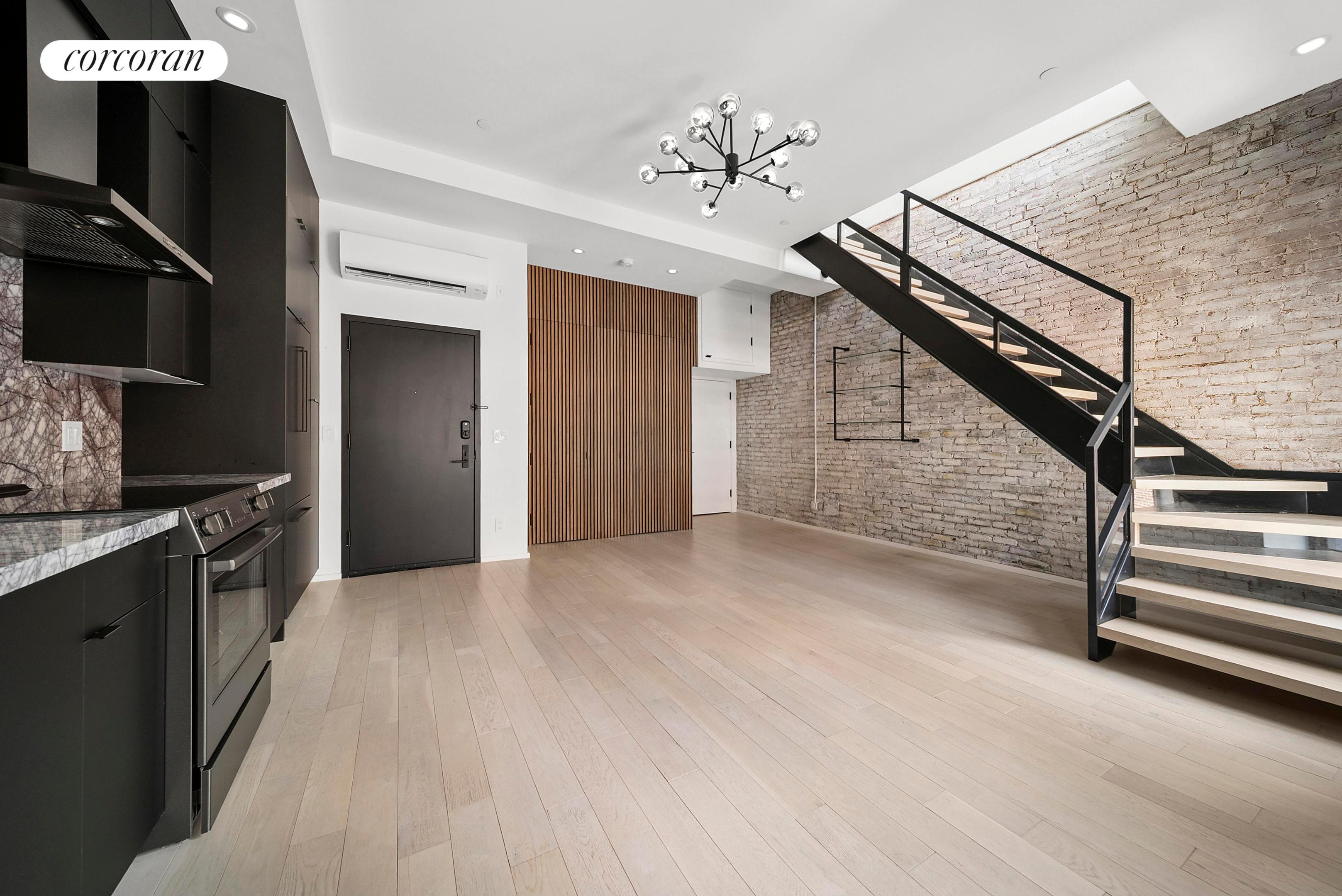 #4 photo, New York City, マンハッタン Hells Kitchen , NY 10019