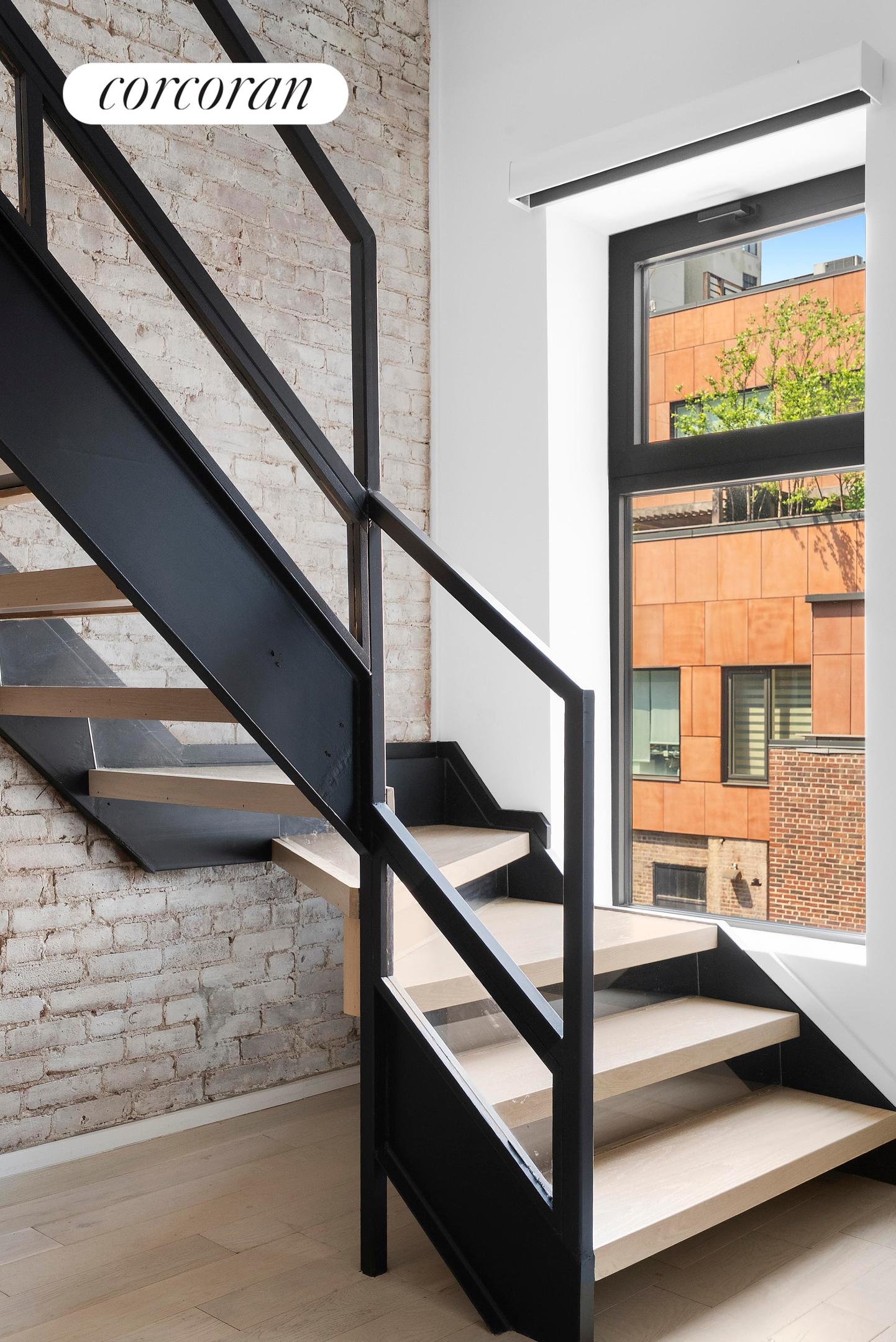 #8 photo, New York City, マンハッタン Hells Kitchen , NY 10019