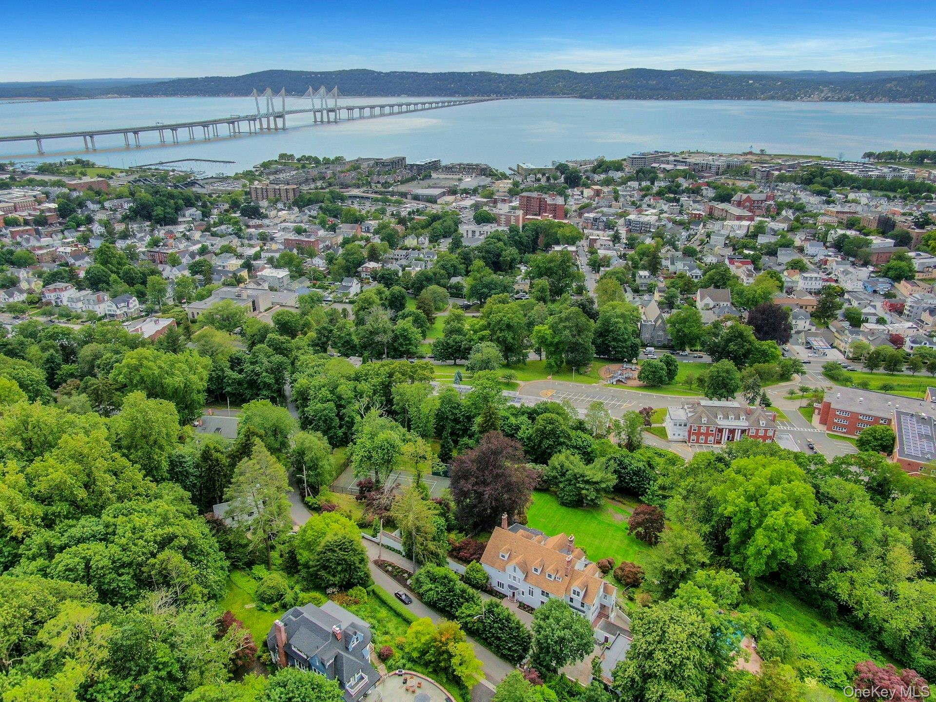 #5 photo, 57 Cobb Lane, Tarrytown , NY 10591