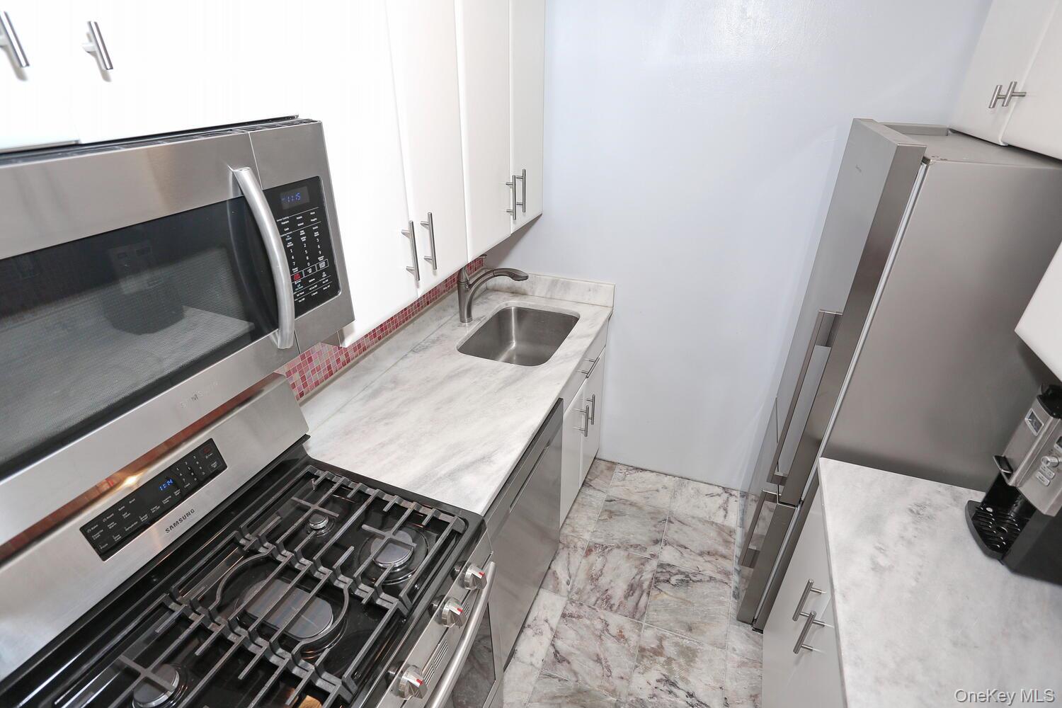 #11 photo, 311 71st Street, マンハッタン New York (Manhattan) , NY 10021