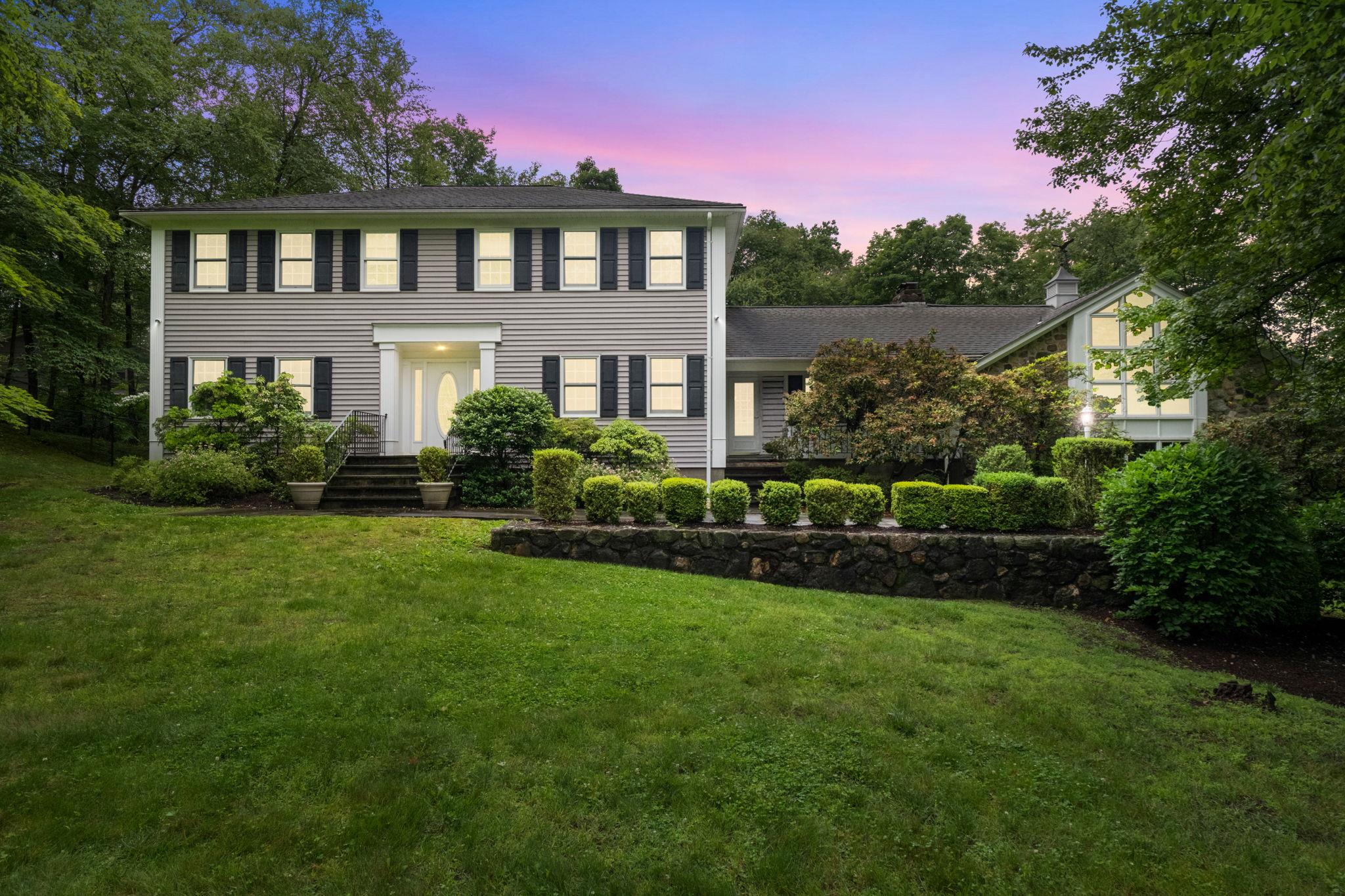#1 photo, 6 Gilman Lane, Cortlandt Manor , NY 10567