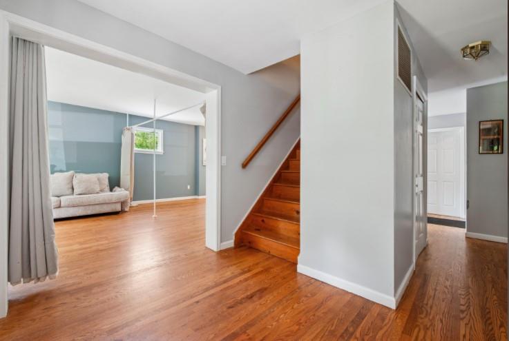 #6 photo, 484 NORTH MAGEE Street, サフォーク郡 Southampton , NY 11968