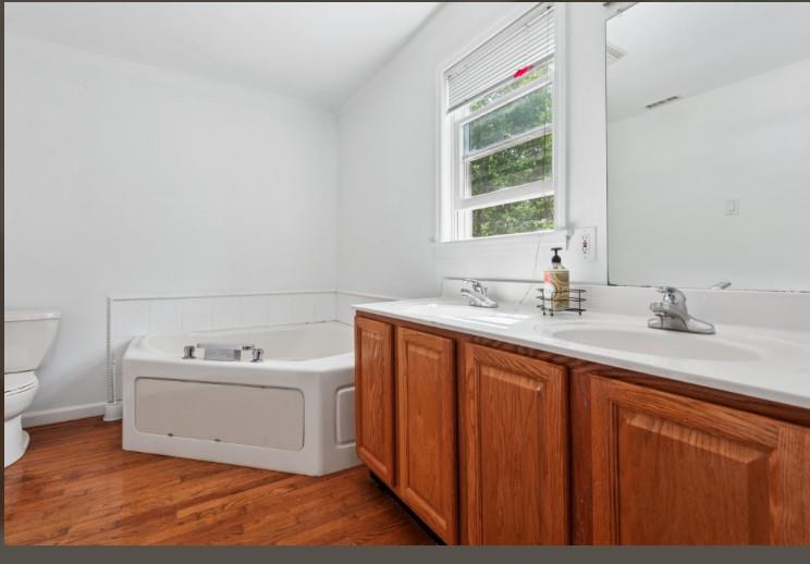 #8 photo, 484 NORTH MAGEE Street, サフォーク郡 Southampton , NY 11968