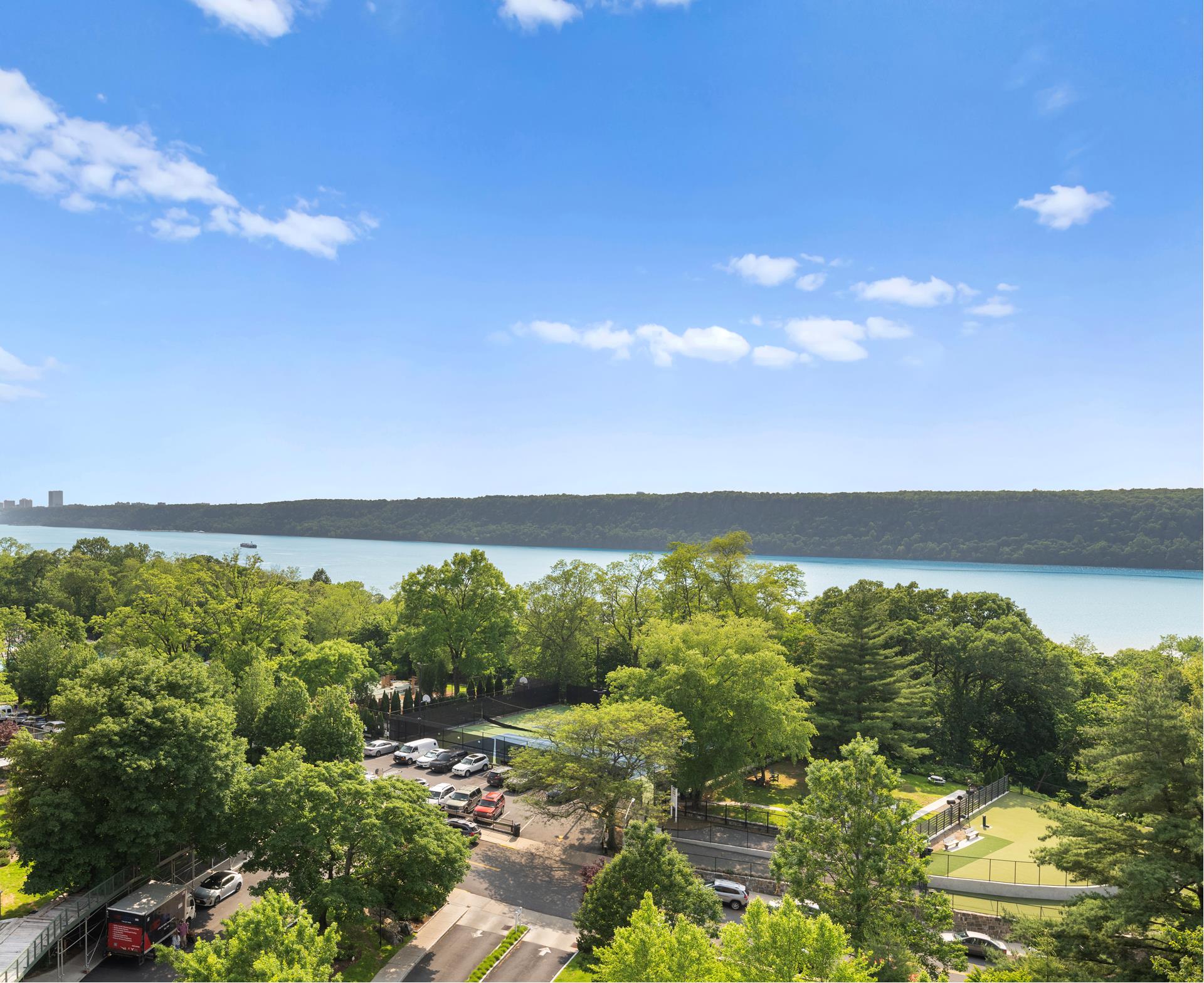 #5 photo, 5900 ARLINGTON Avenue, ブロンクス区 North Riverdale , NY 10471