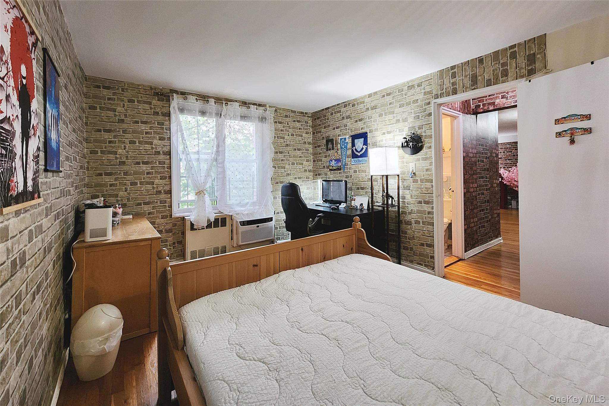 #20 photo, 209-20 18th Ave, クイーンズ区 Bayside , NY 11360