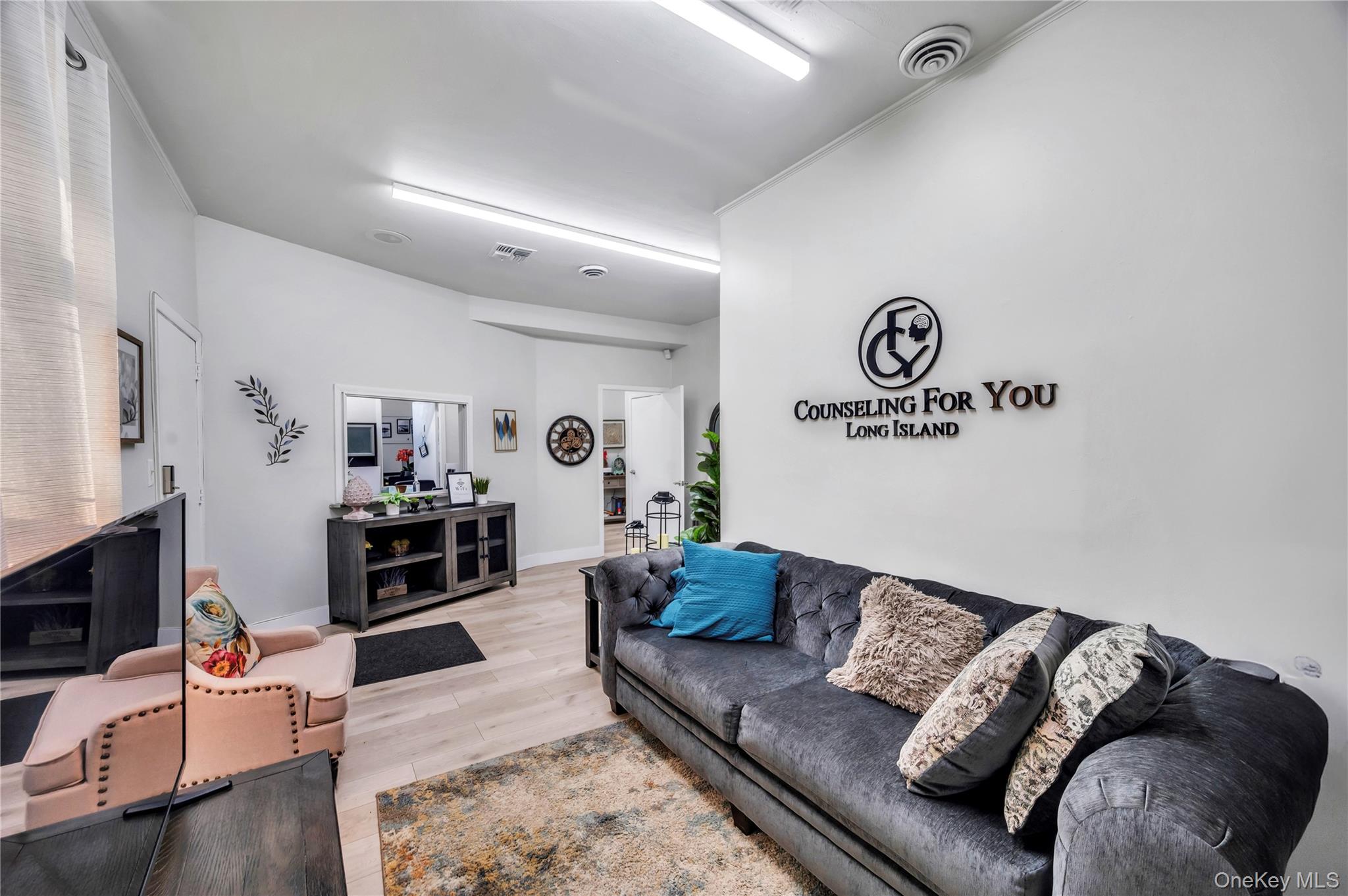 #7 photo, 1695 Merrick Avenue, ナッソー郡 Merrick , NY 11566