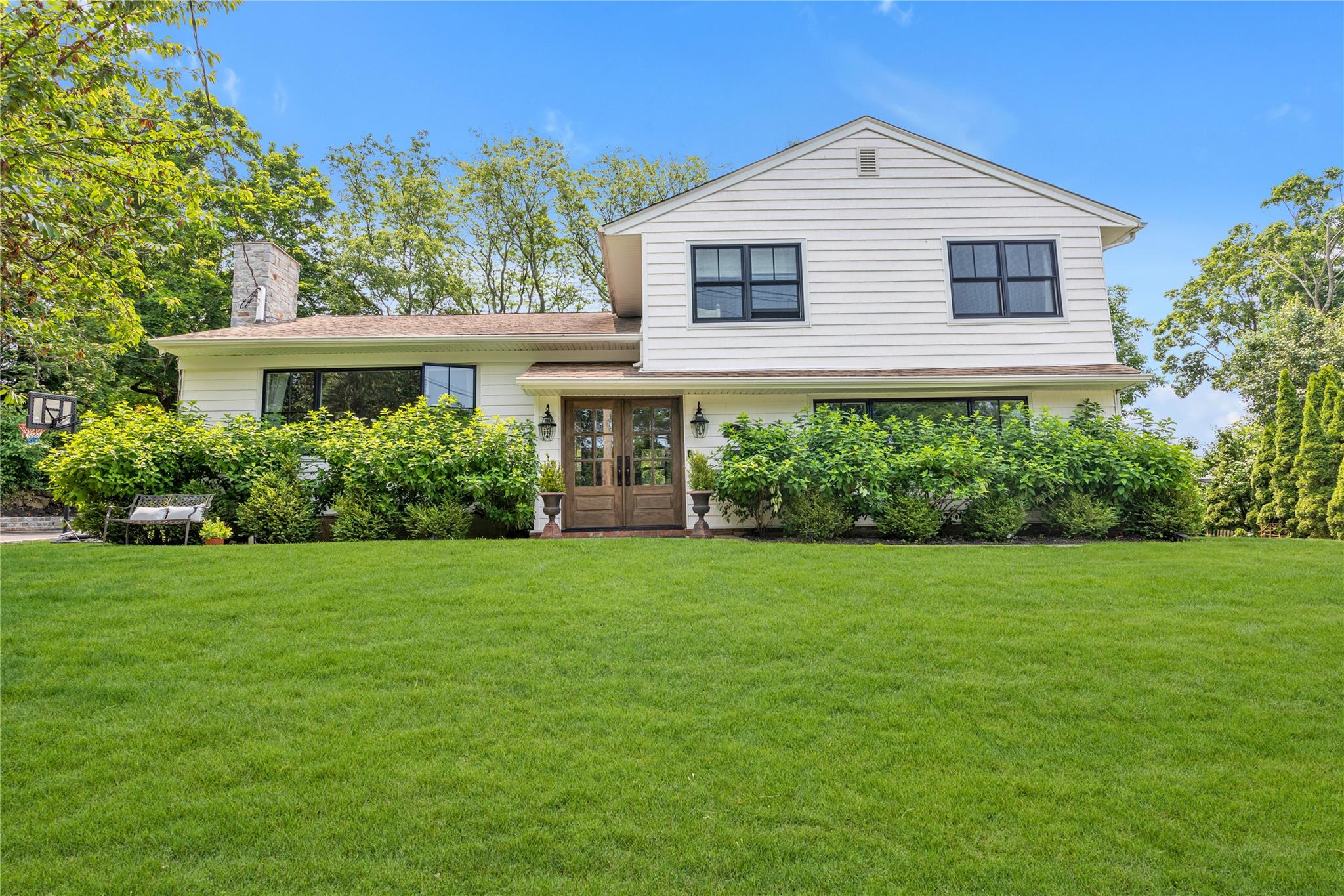 #1 photo, 16 Bayview Avenue, Port Washington , NY 11050