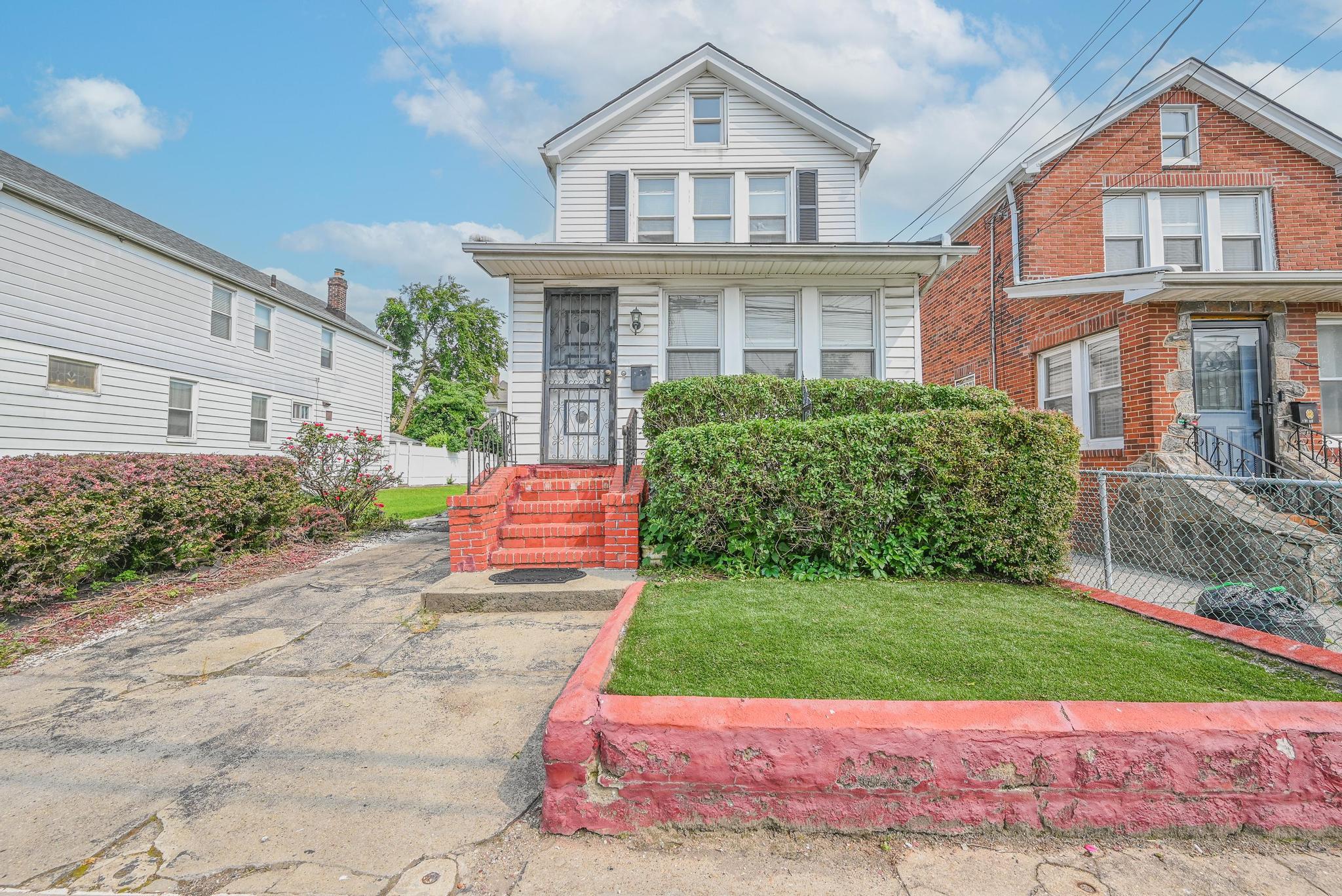 #1 photo, 17131 103rd Road, Jamaica , NY 11433