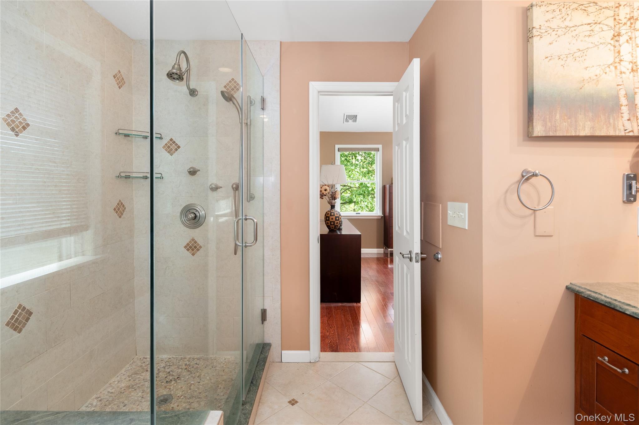 #15 photo, 401 Glenwood Drive, Briarcliff Manor , NY 10510