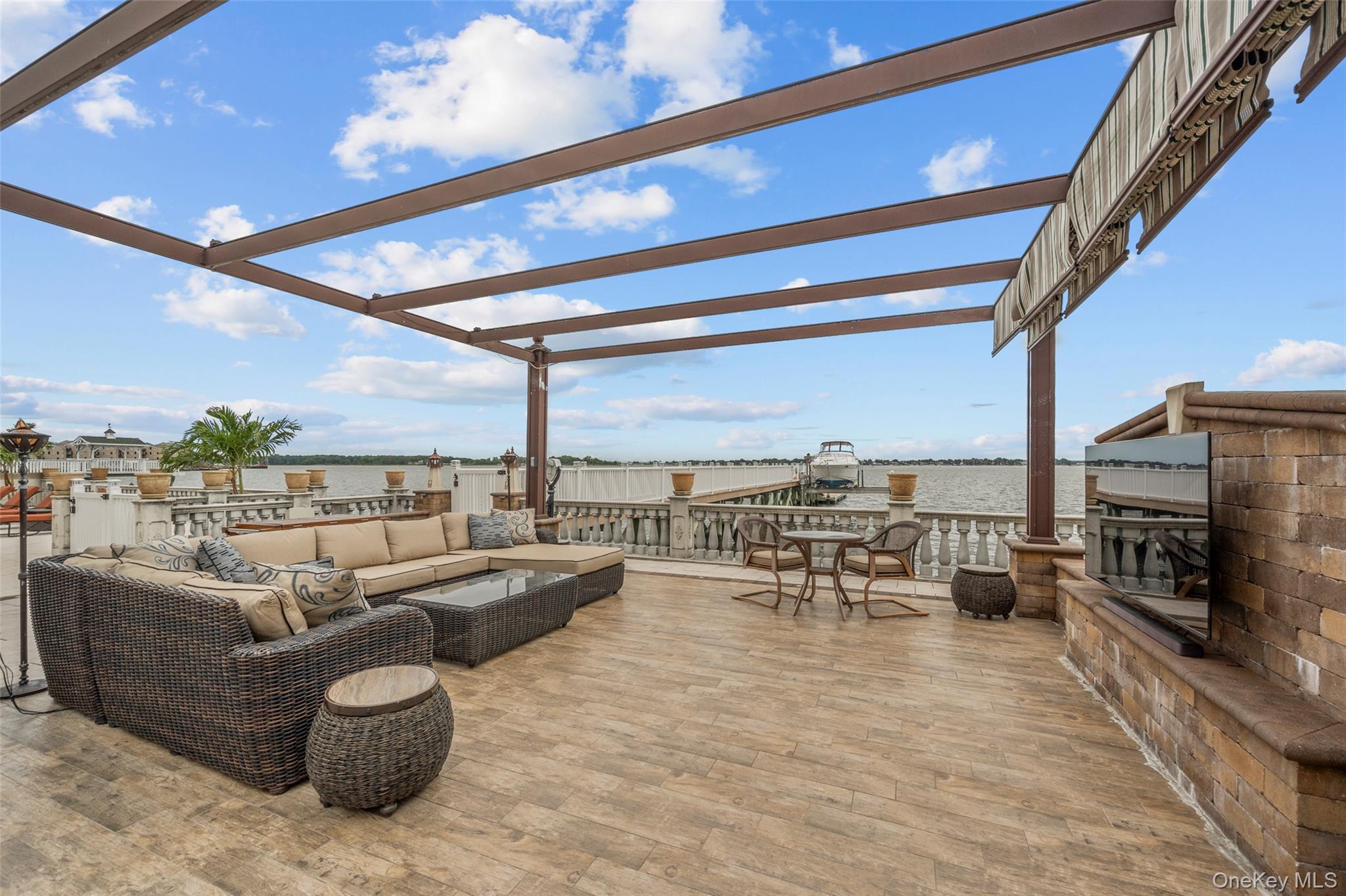 #11 photo, 3407 Country Club Road, ブロンクス区 Bronx , NY 10465